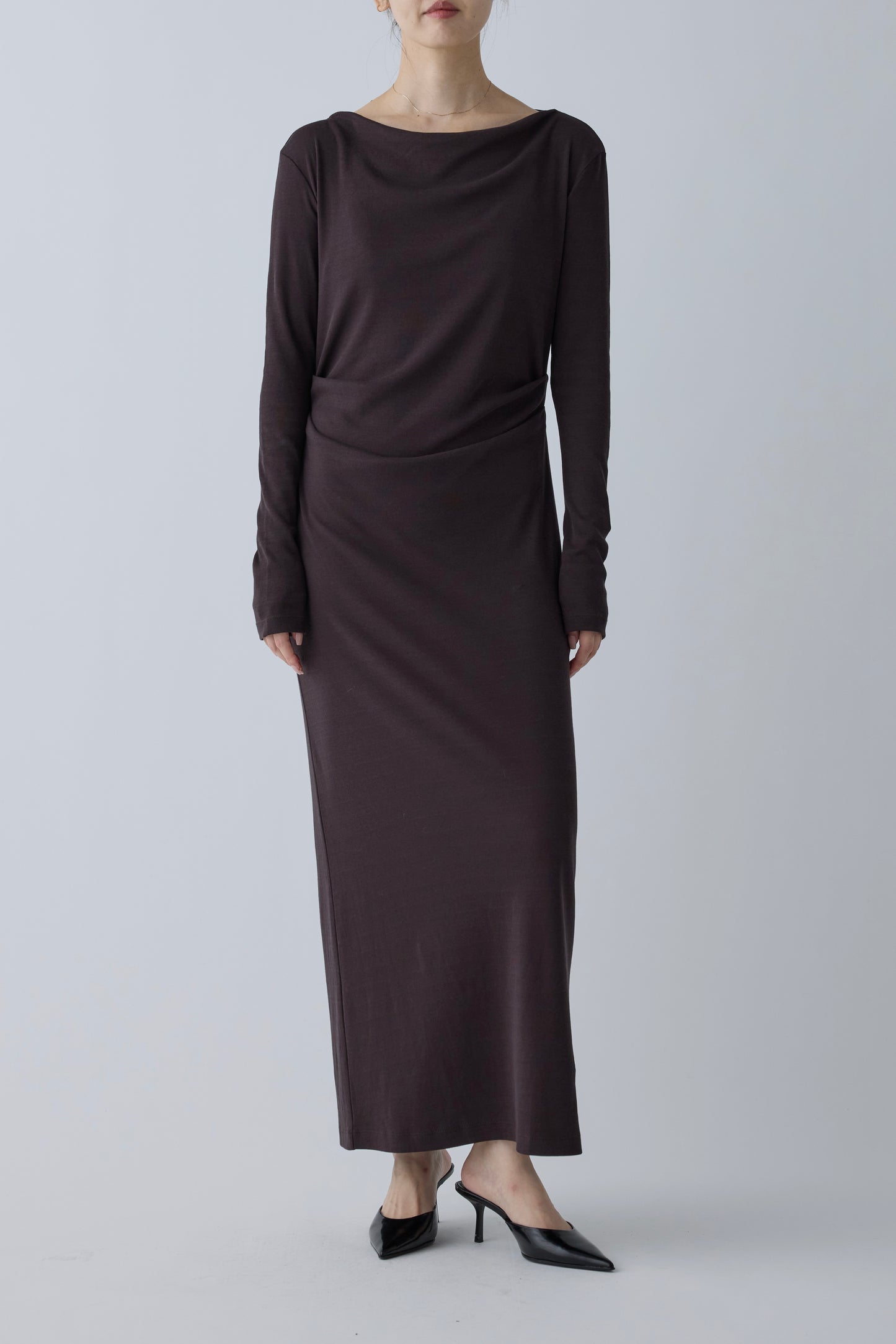 Scheat tuck dress_ brown