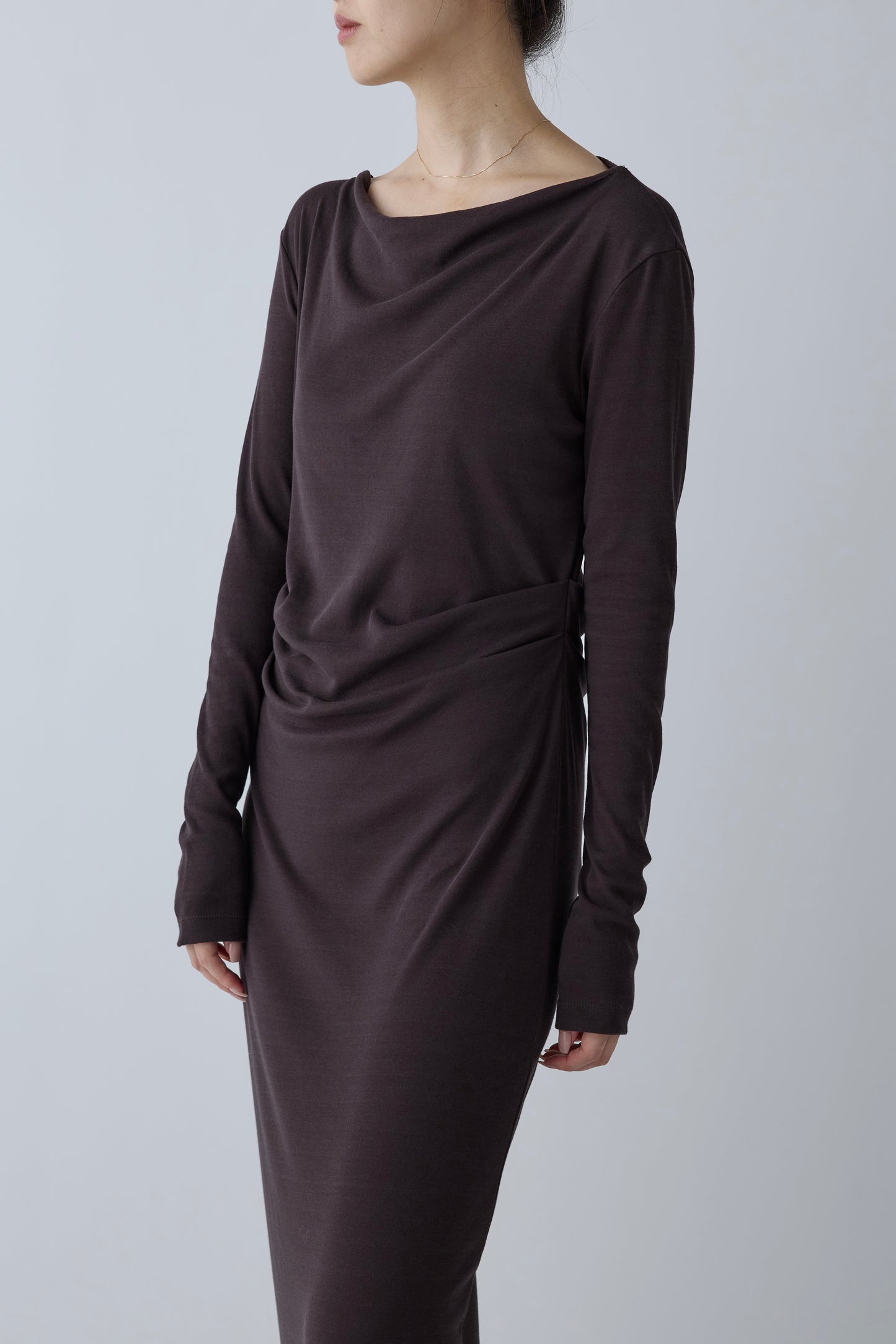 Scheat tuck dress_ brown