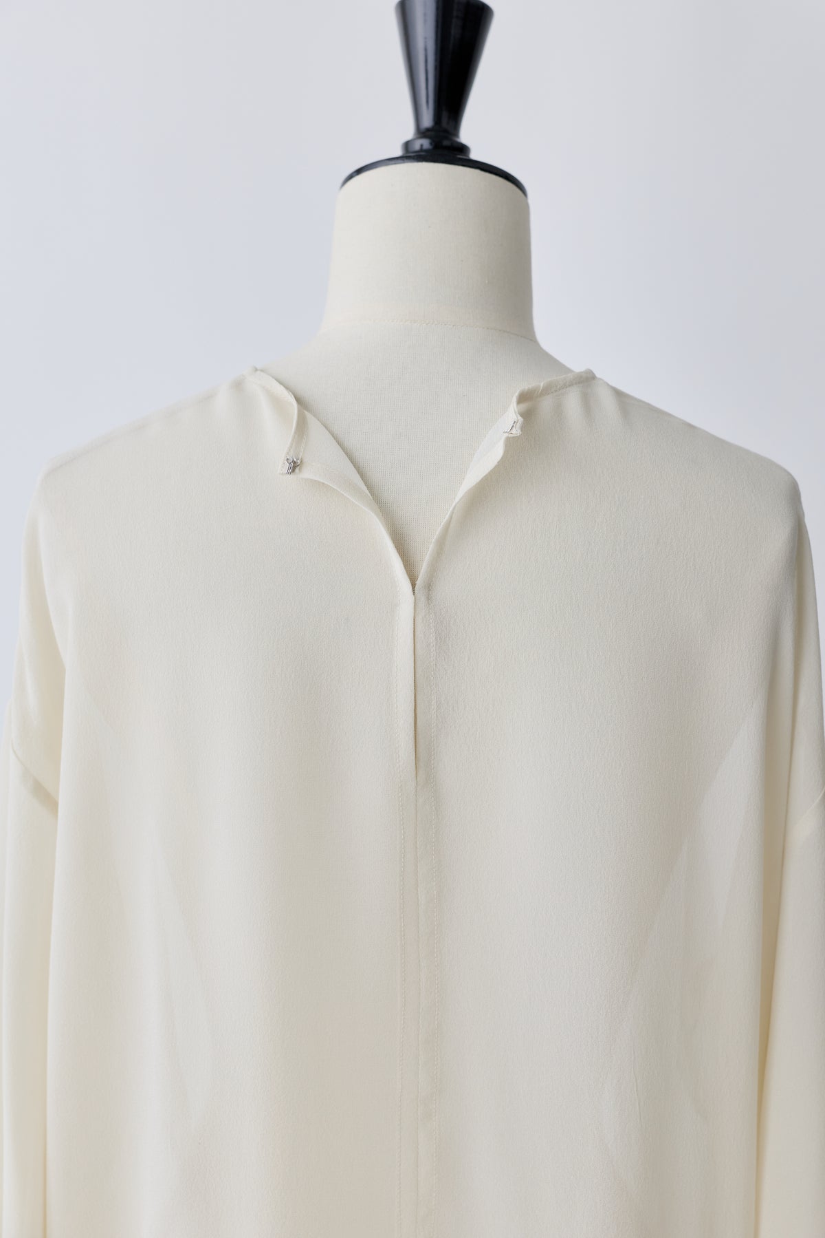 Caroli silk sheer tops_white