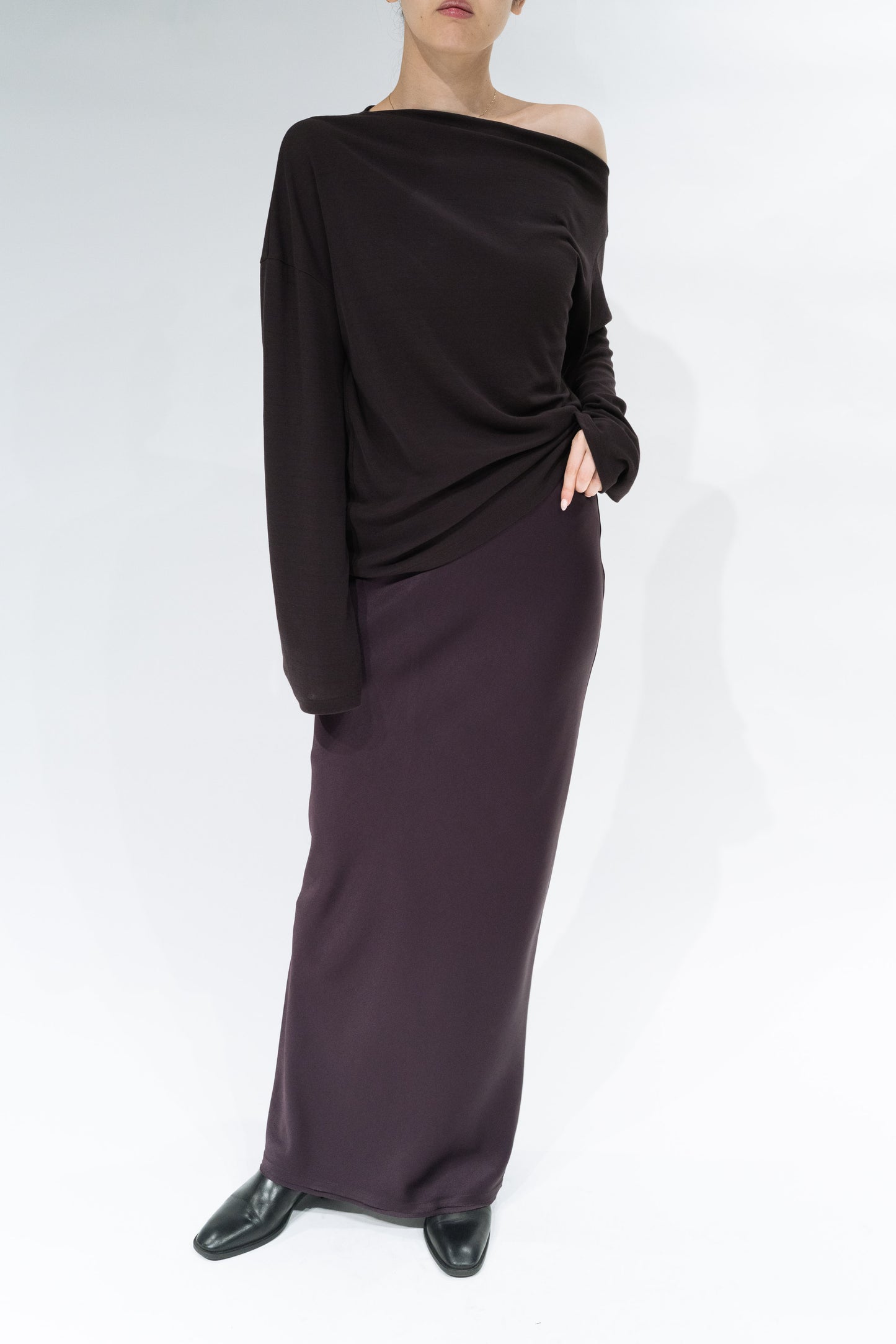 Phekda Narrow Skirt_brown