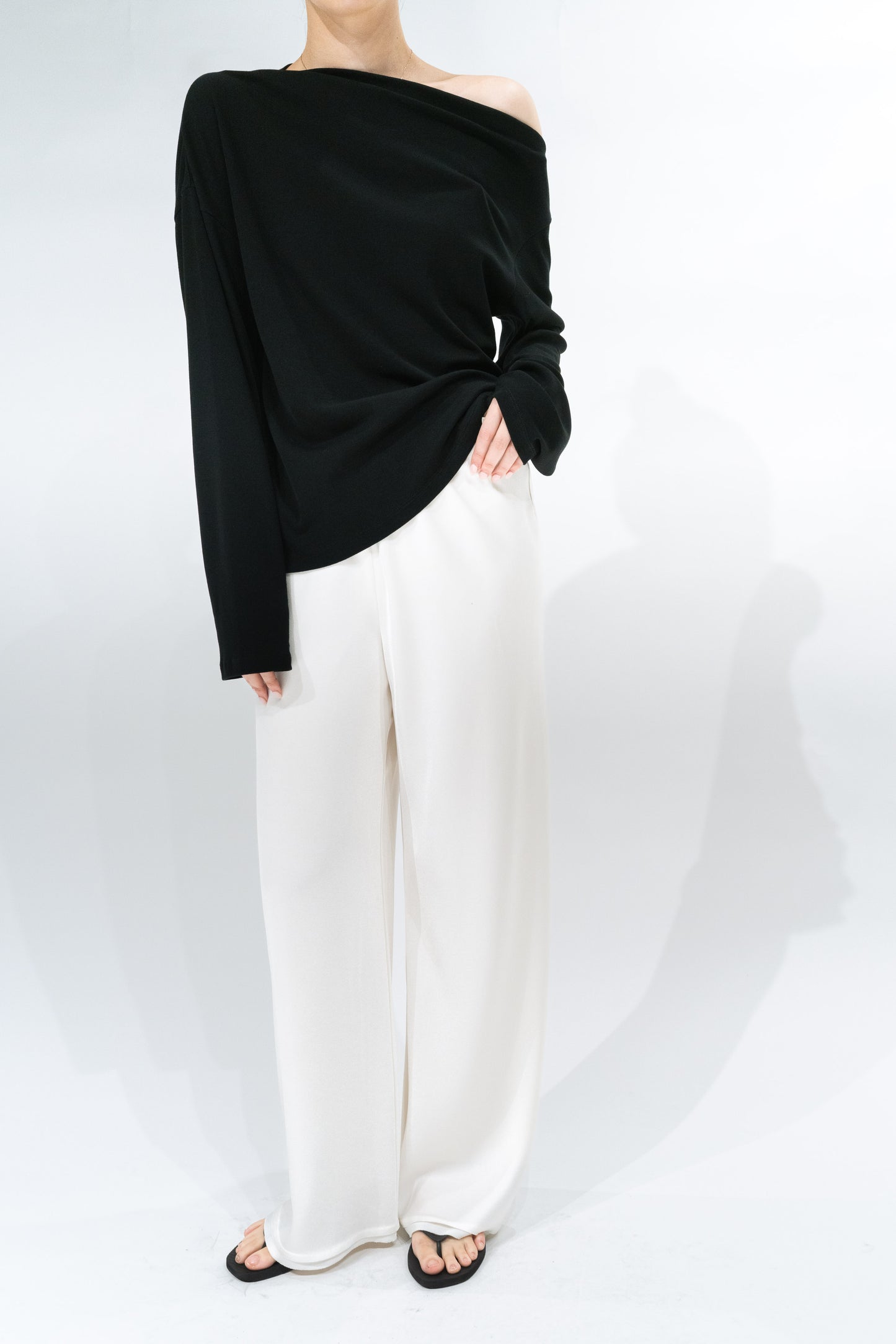 Phekda Pants_white
