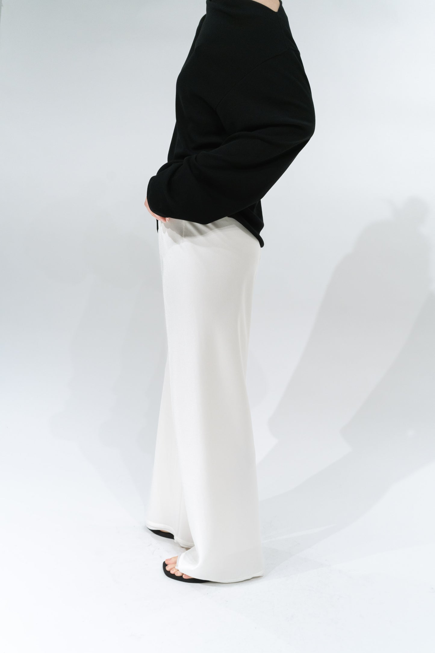 Scheat asymmetry pullover_black