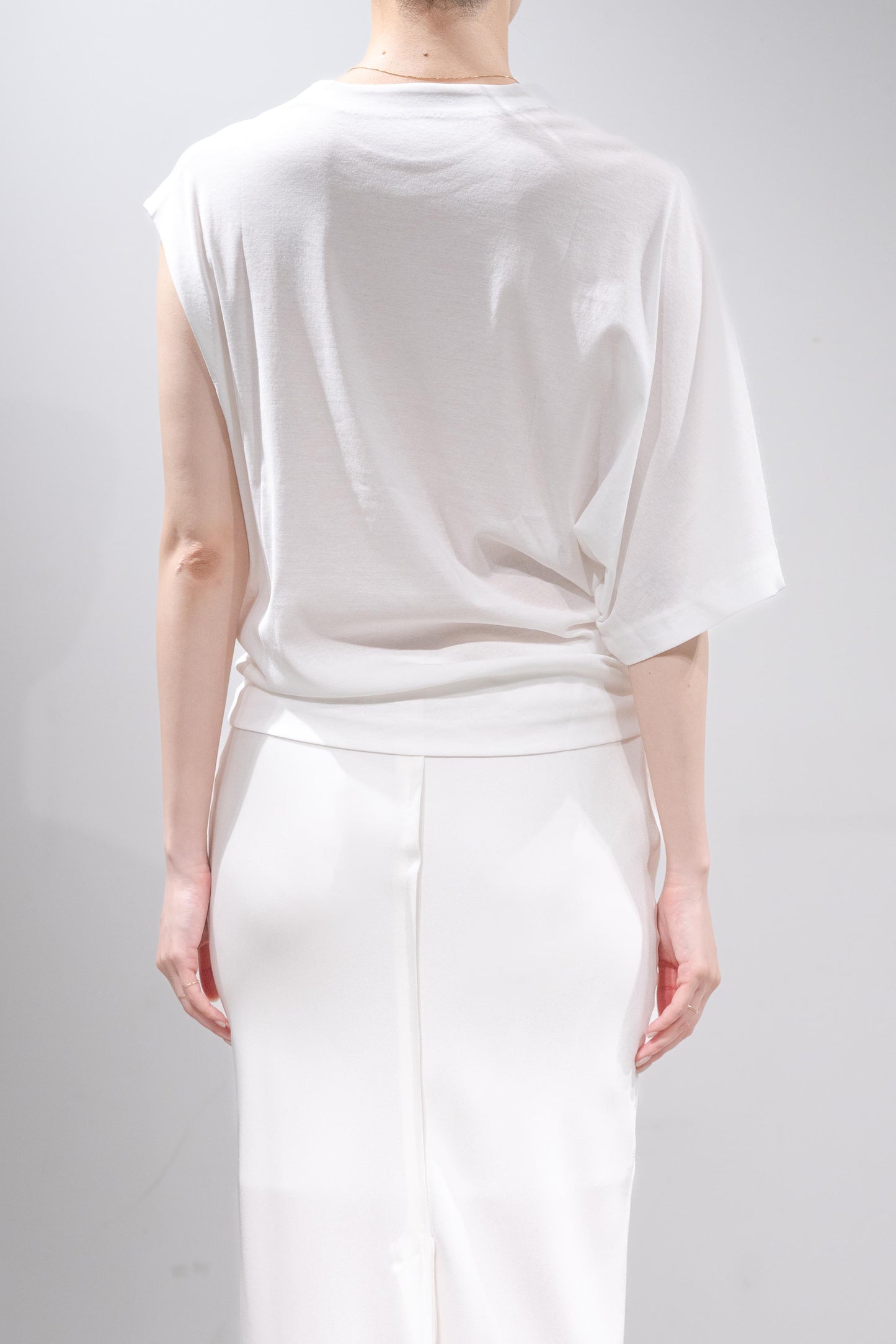 Kiffa Asymmetry Tee_white