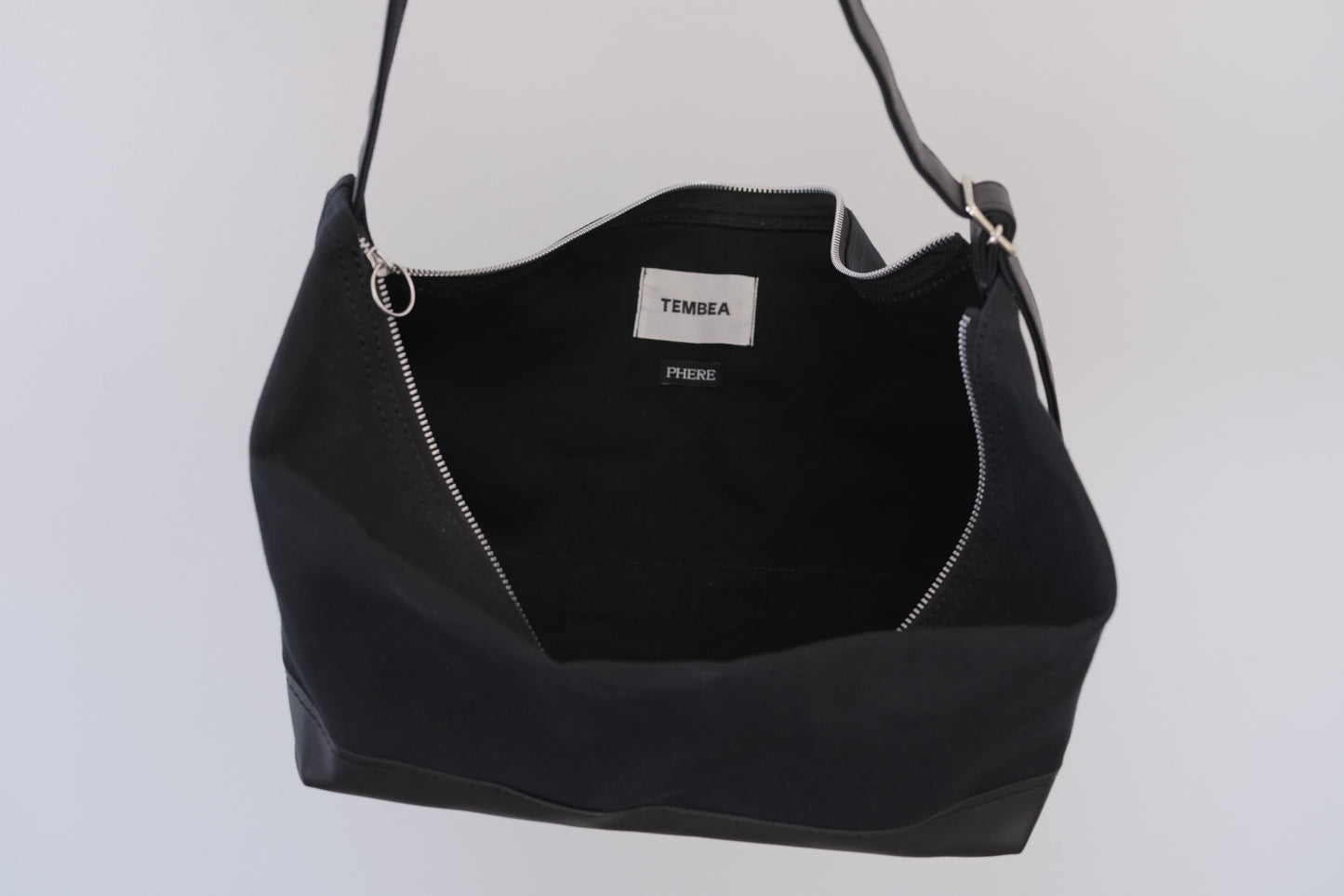 PHERE x TEMBEA BANANA TOTE_Natural
