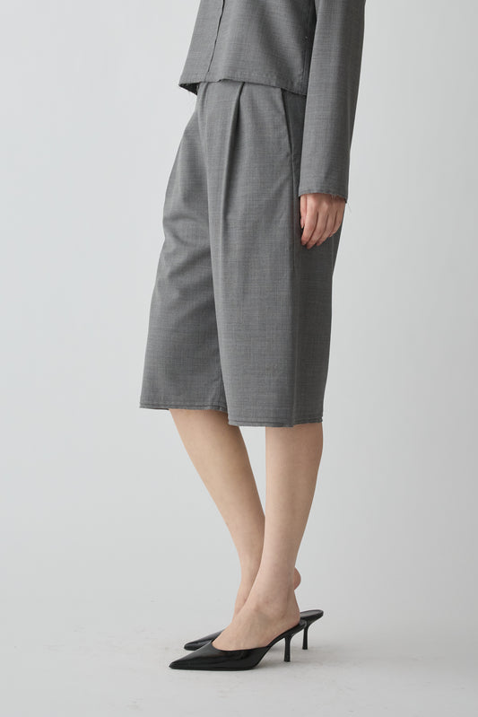 Aquarii  Pleated shorts_gray