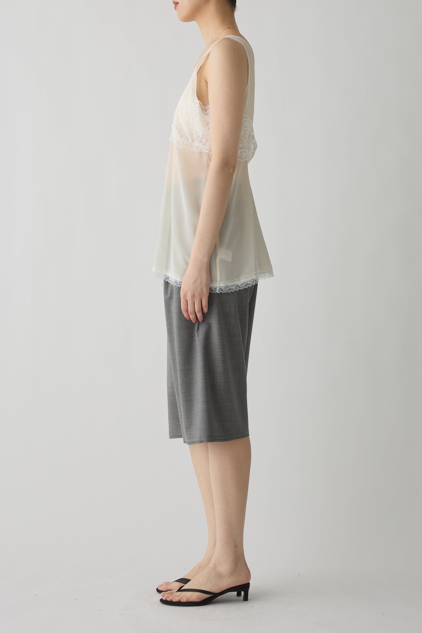 Aquarii  Pleated shorts_gray