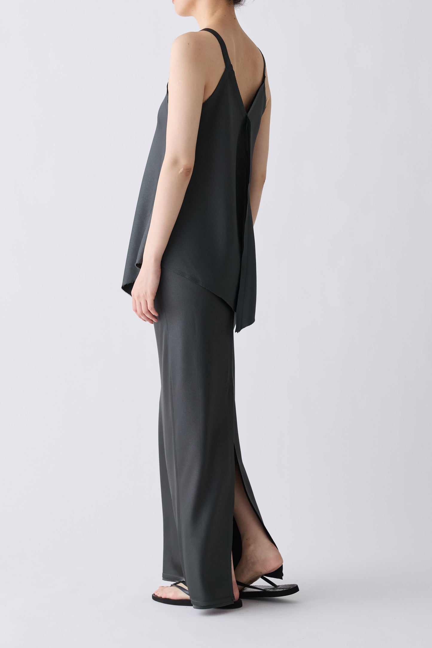 Phekda Narrow Skirt_Gray