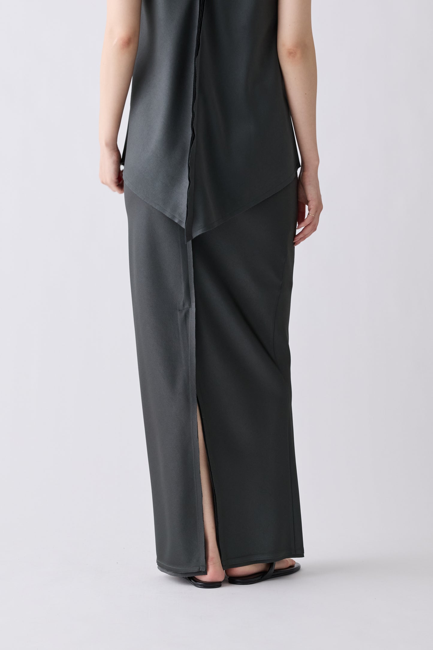 Phekda Narrow Skirt_Gray