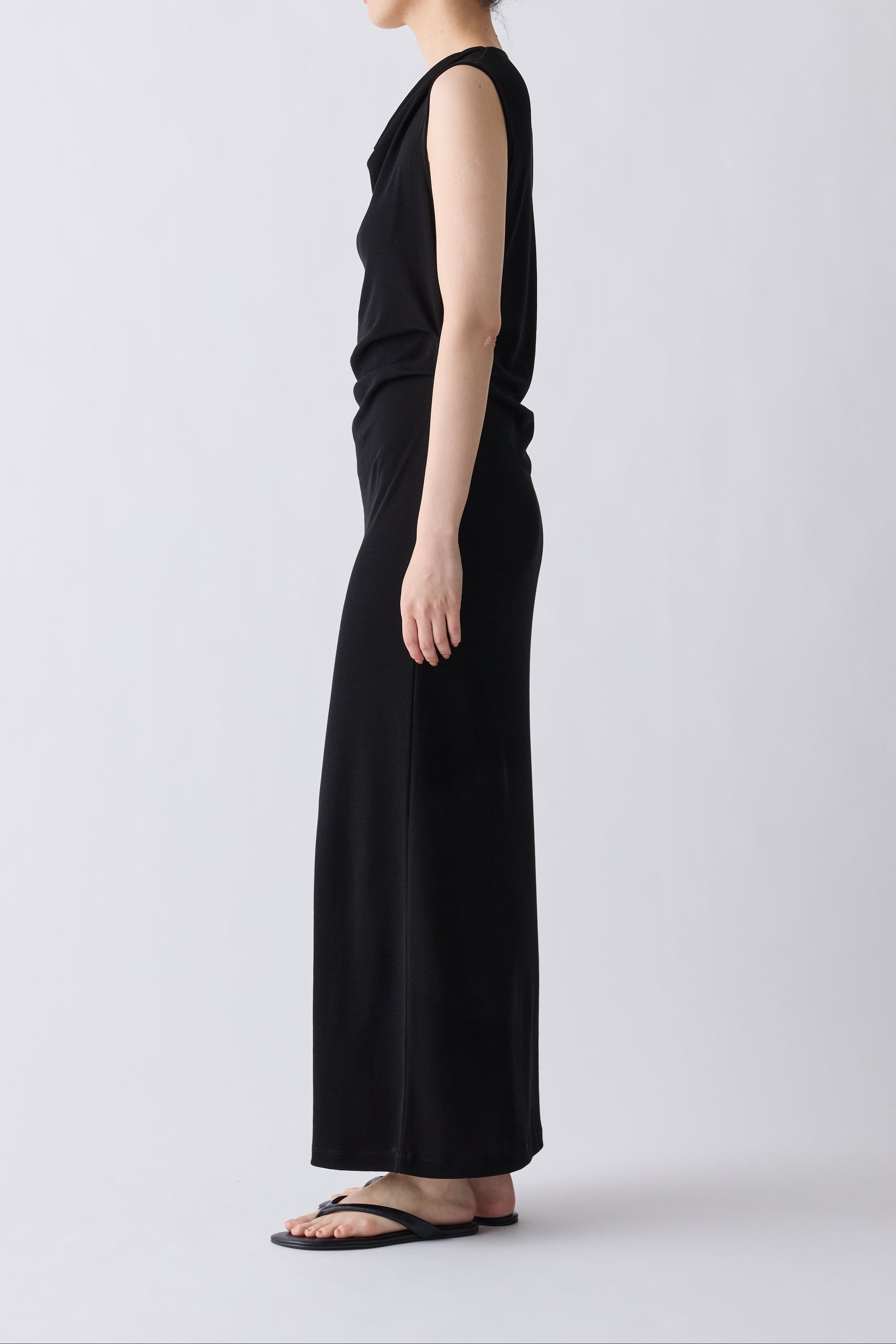 Scheat tuck NS dress – PHERE
