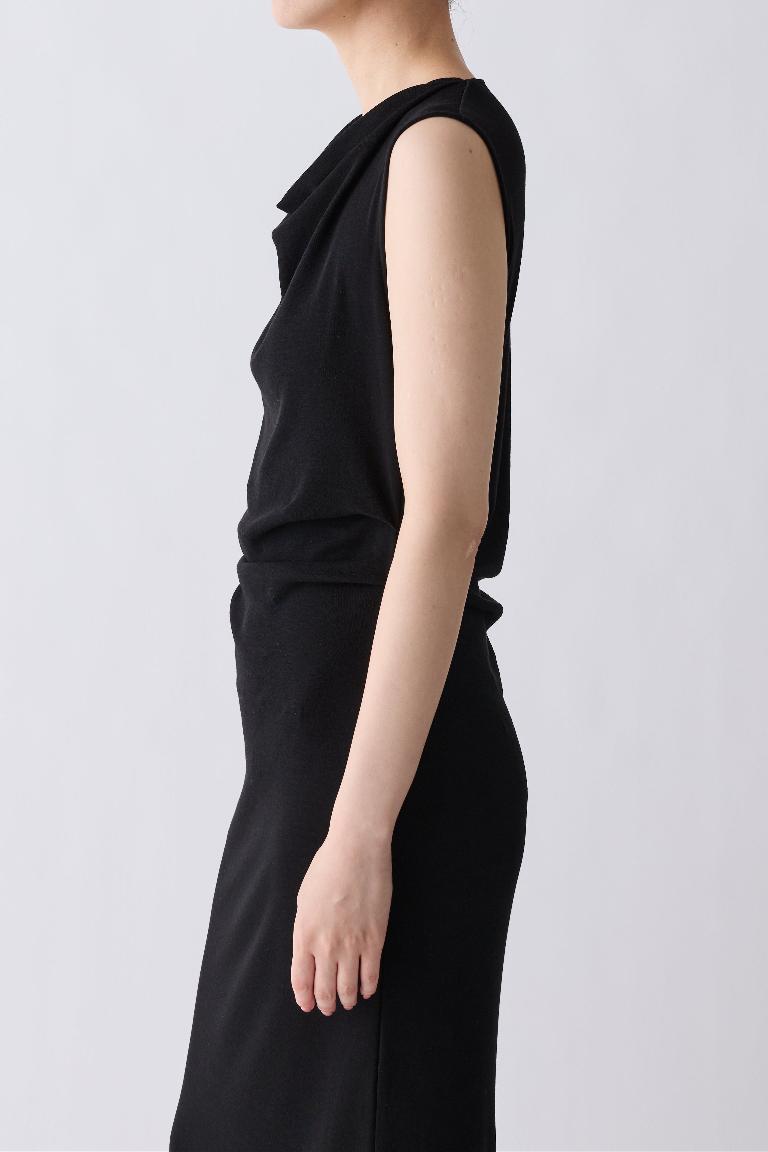 Scheat tuck NS dress – PHERE