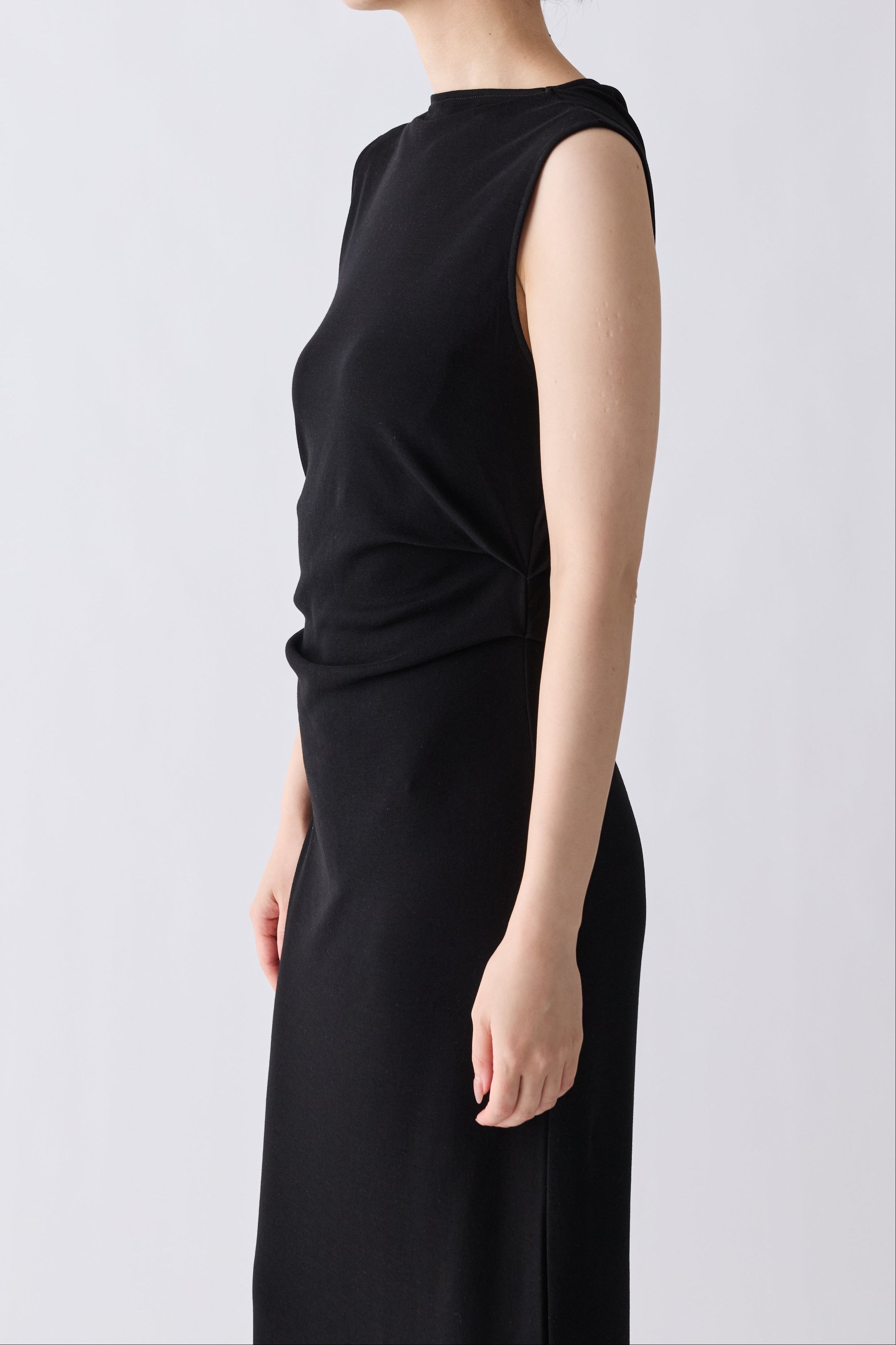 Scheat tuck NS dress – PHERE