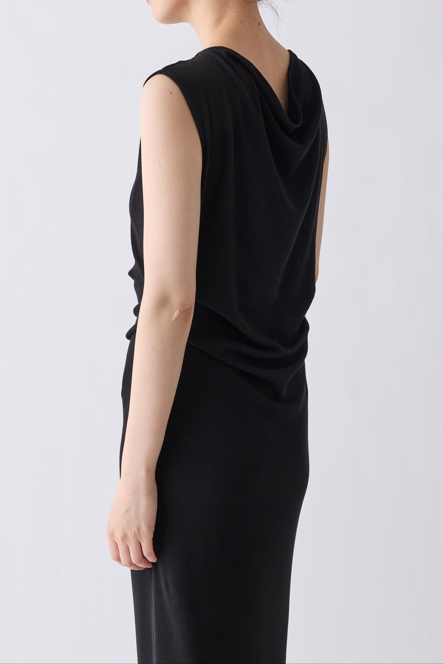 Scheat tuck NS dress