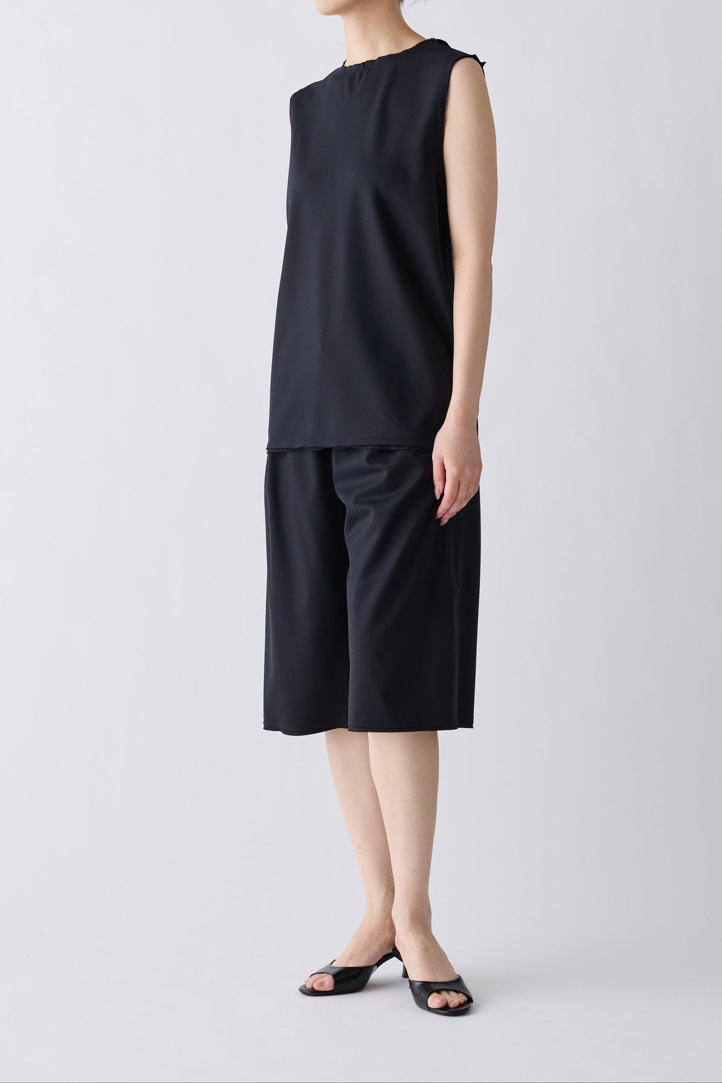 Aquarii 2way tops_black