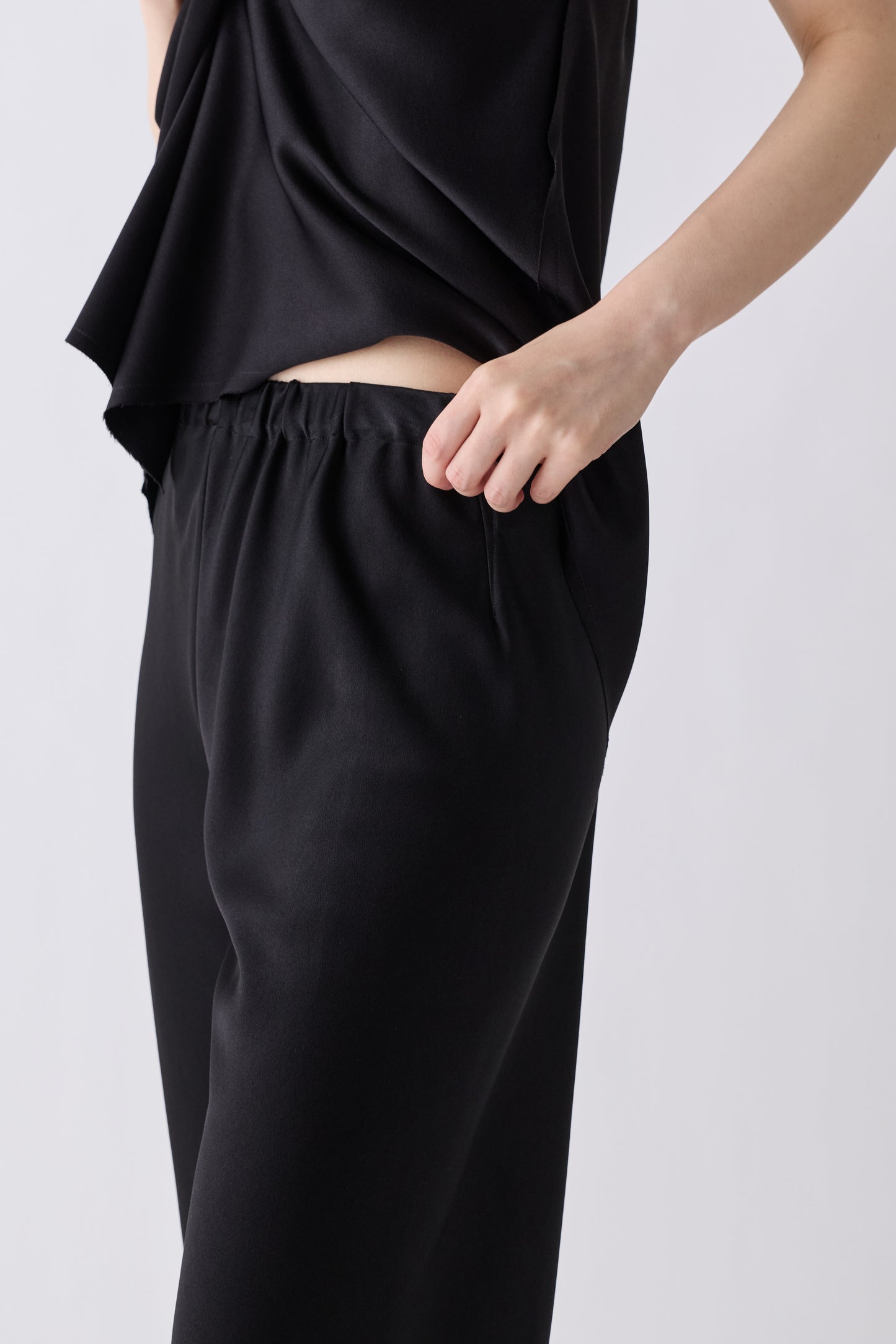 Phekda Reversible Pants_black