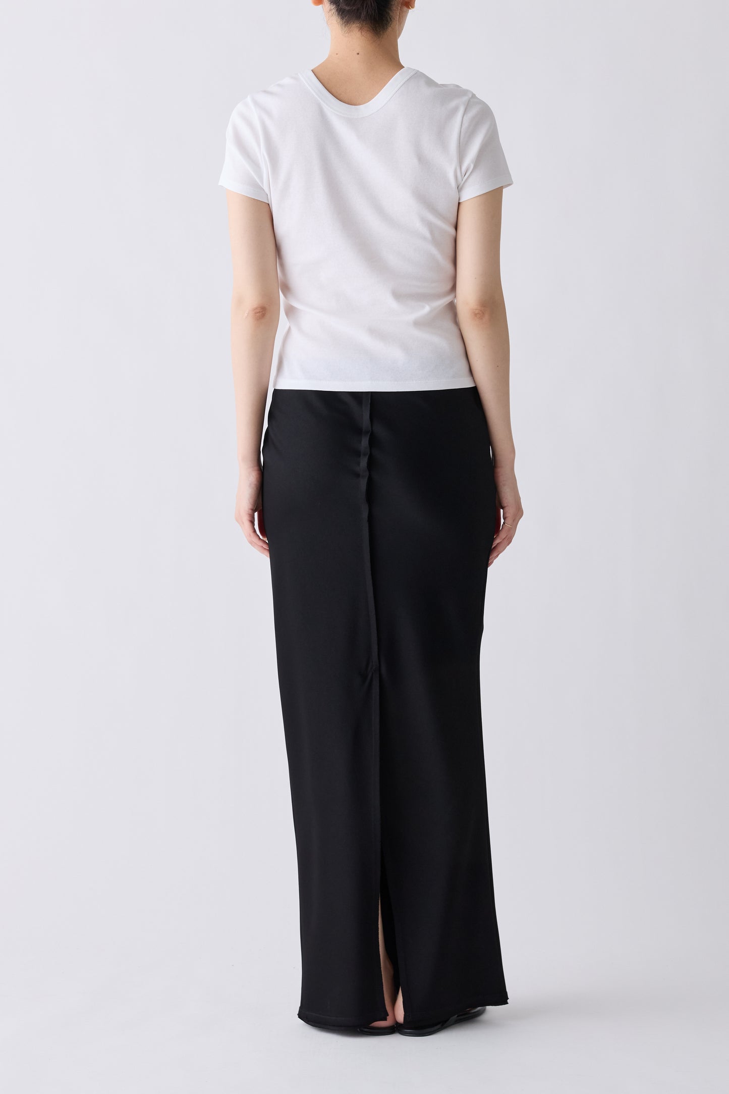 Phekda Narrow Skirt_black