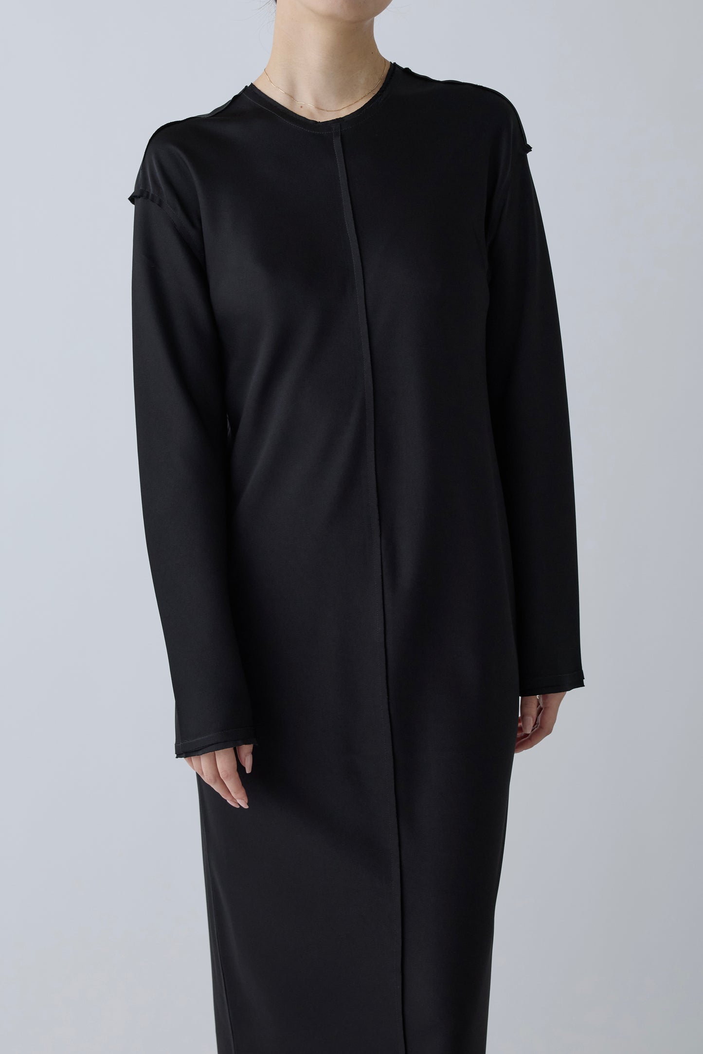 Phekda satin dress_Black