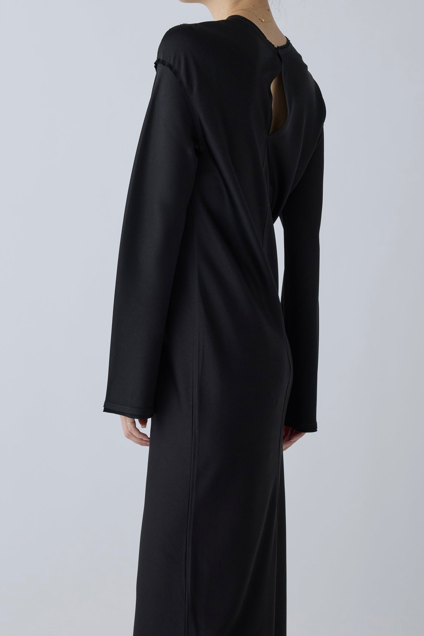 Phekda satin dress_Black
