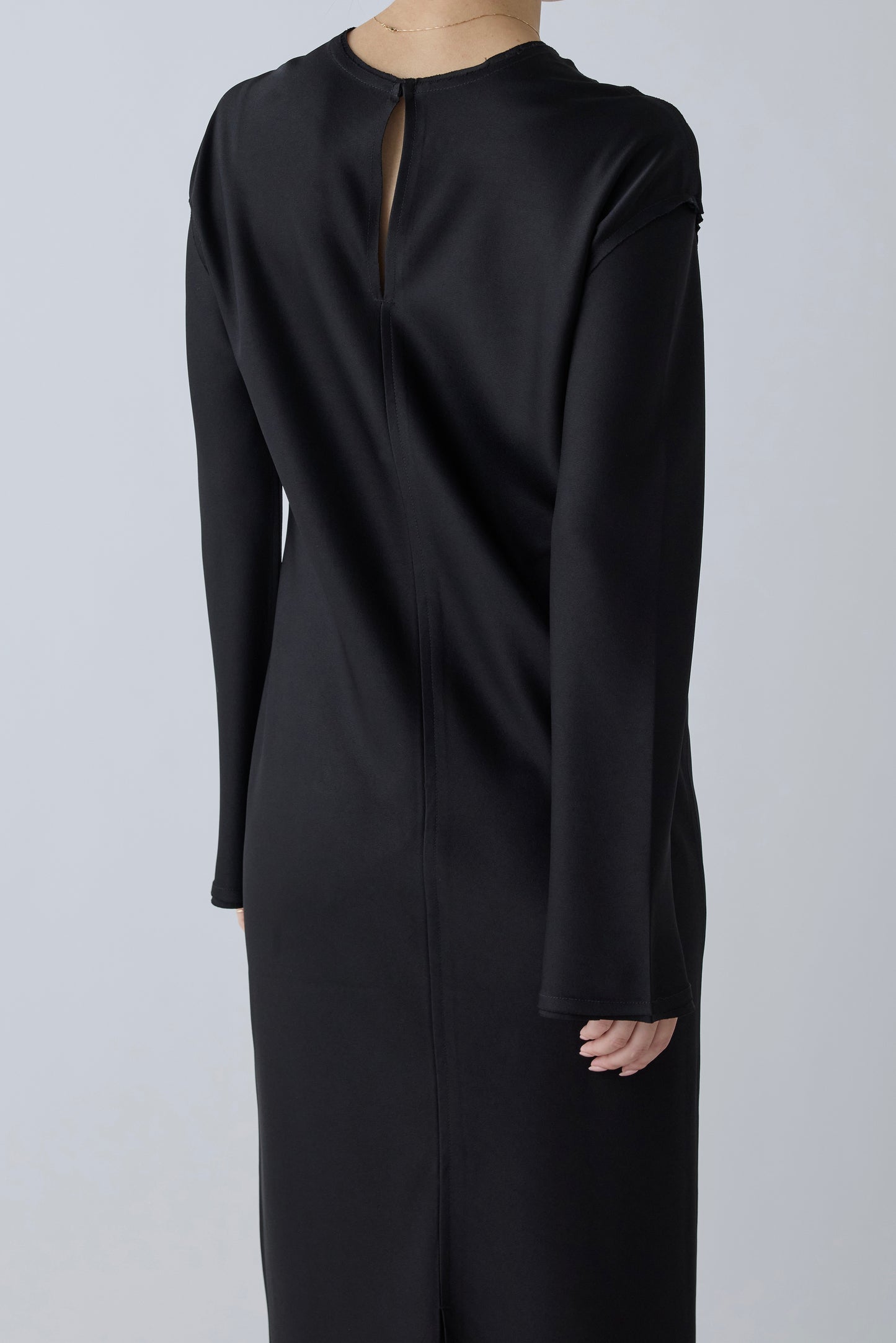 Phekda satin dress_Black