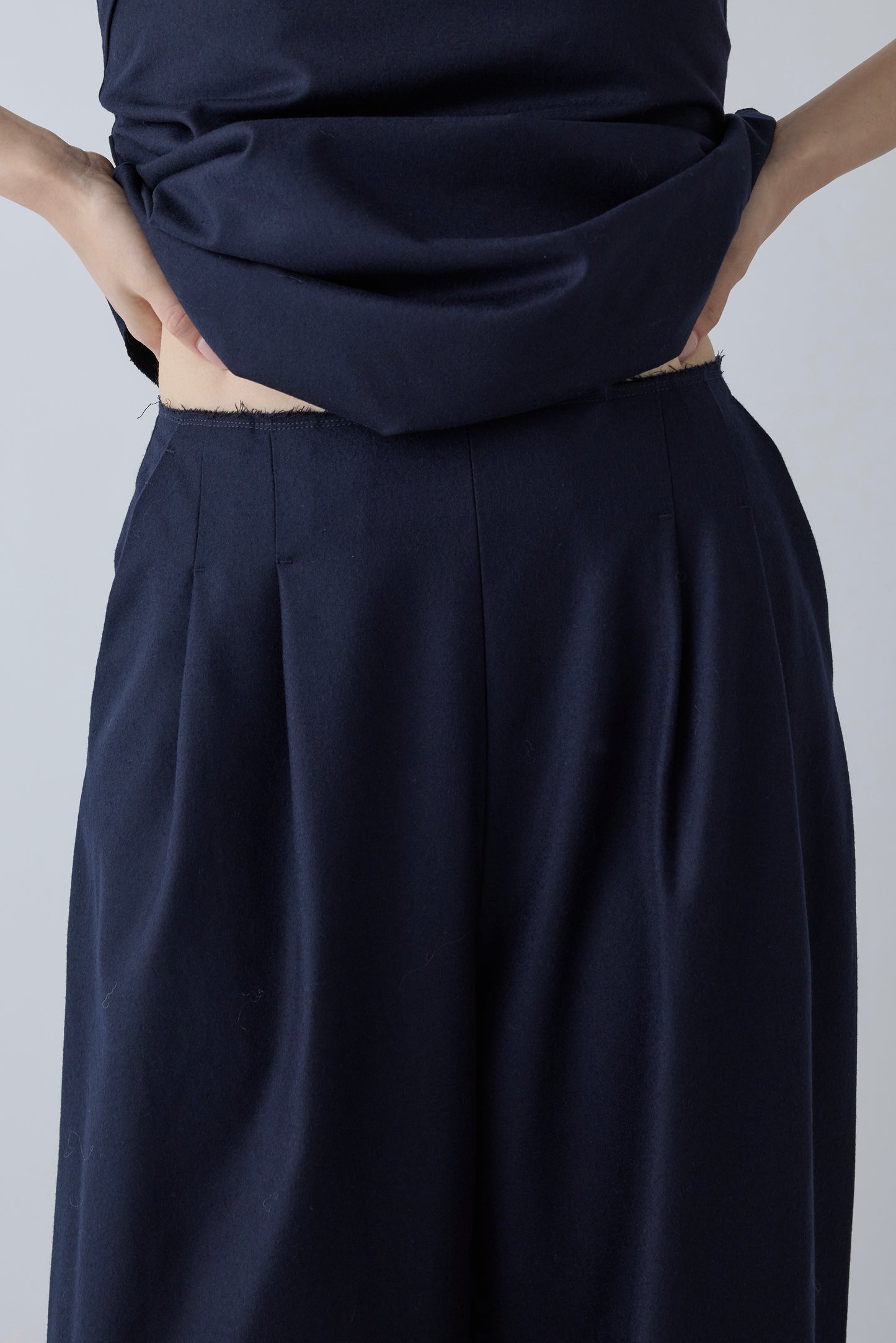 Alula tuck wide Pants _ navy