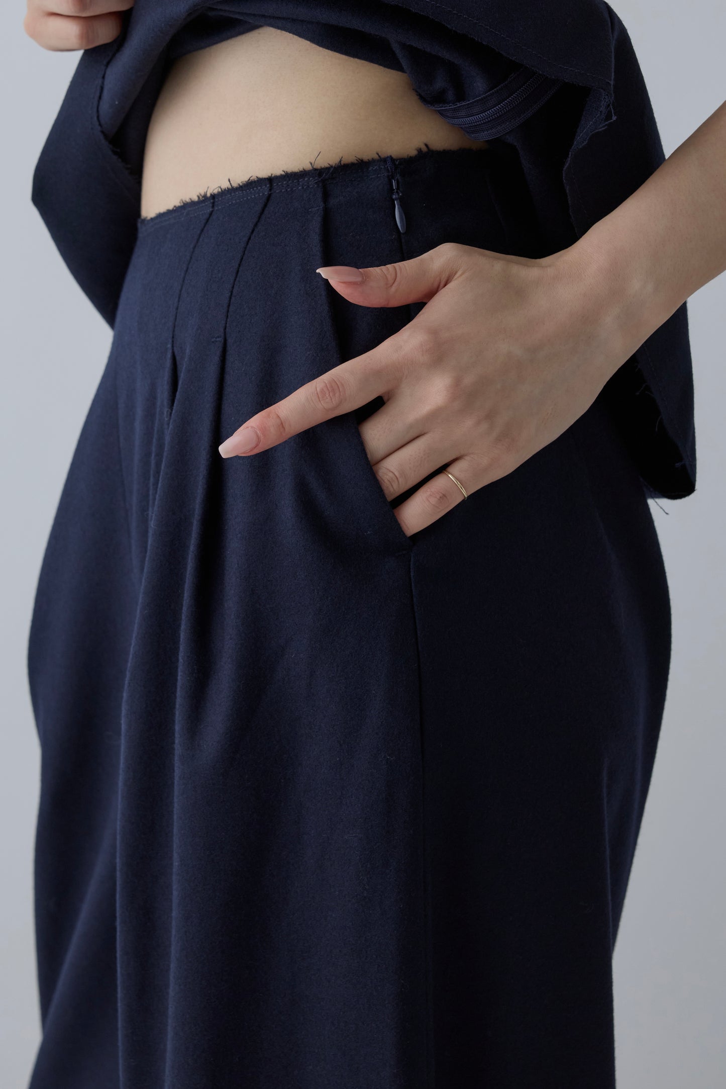 Alula tuck wide Pants _ navy