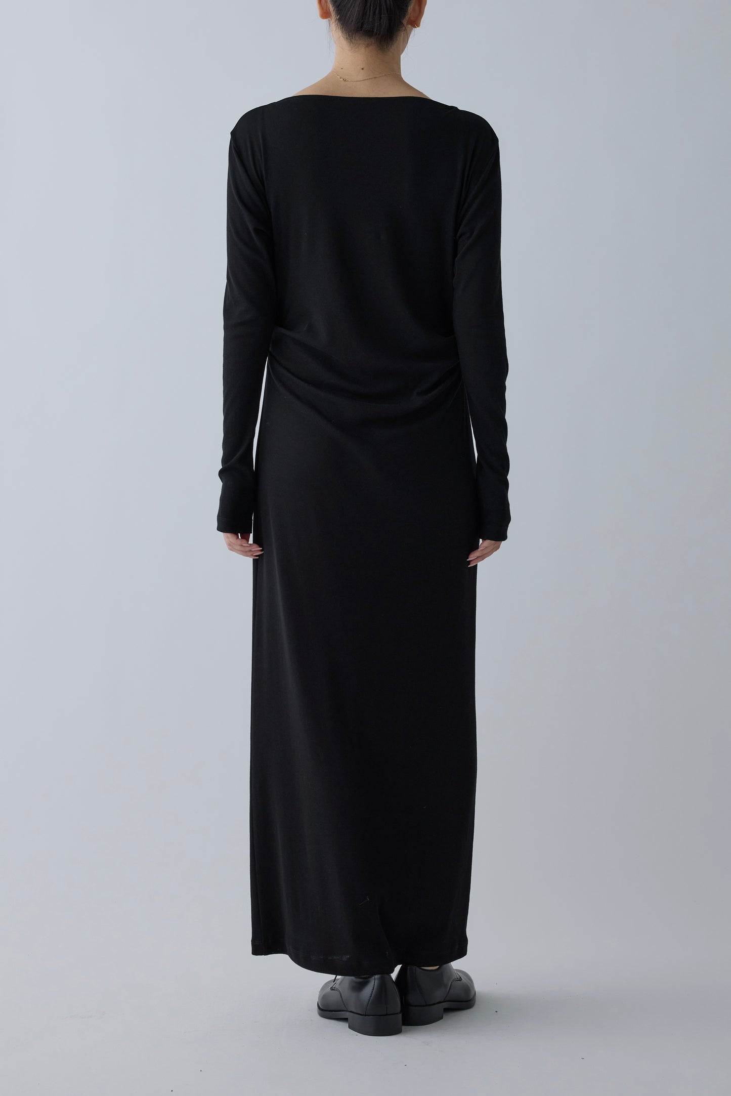 Scheat tuck dress_Black