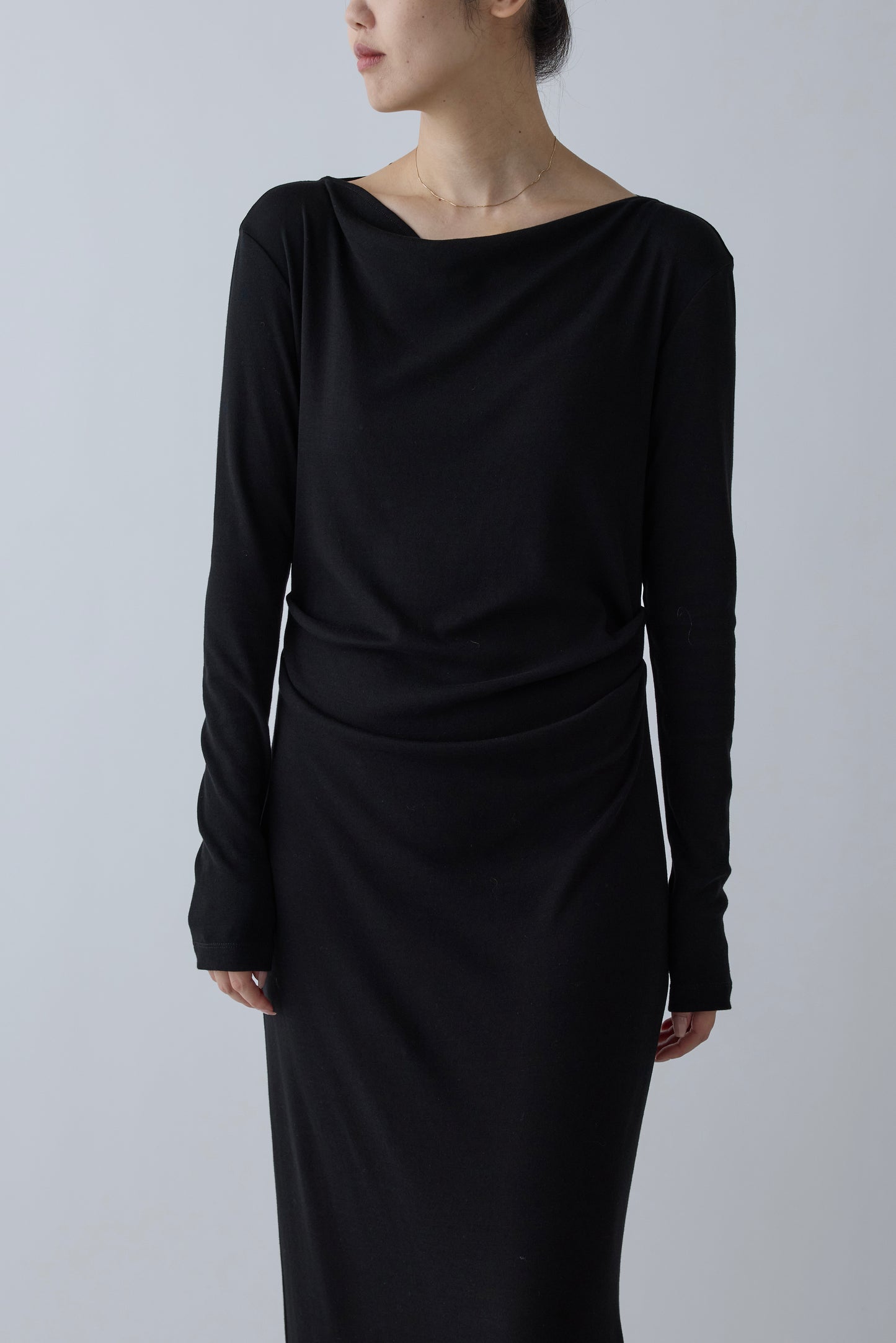 Scheat tuck dress_Black