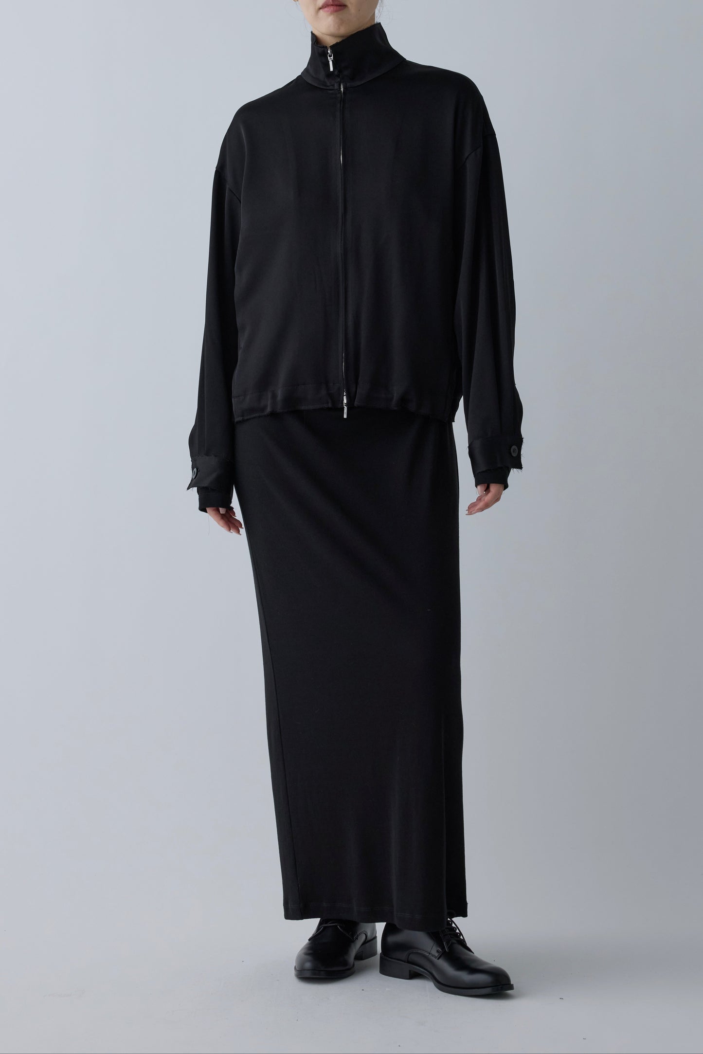 Phekda satin blouson_Black