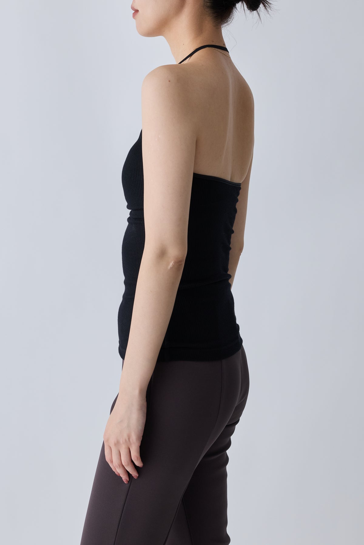 Nekkar rib halter tops_black