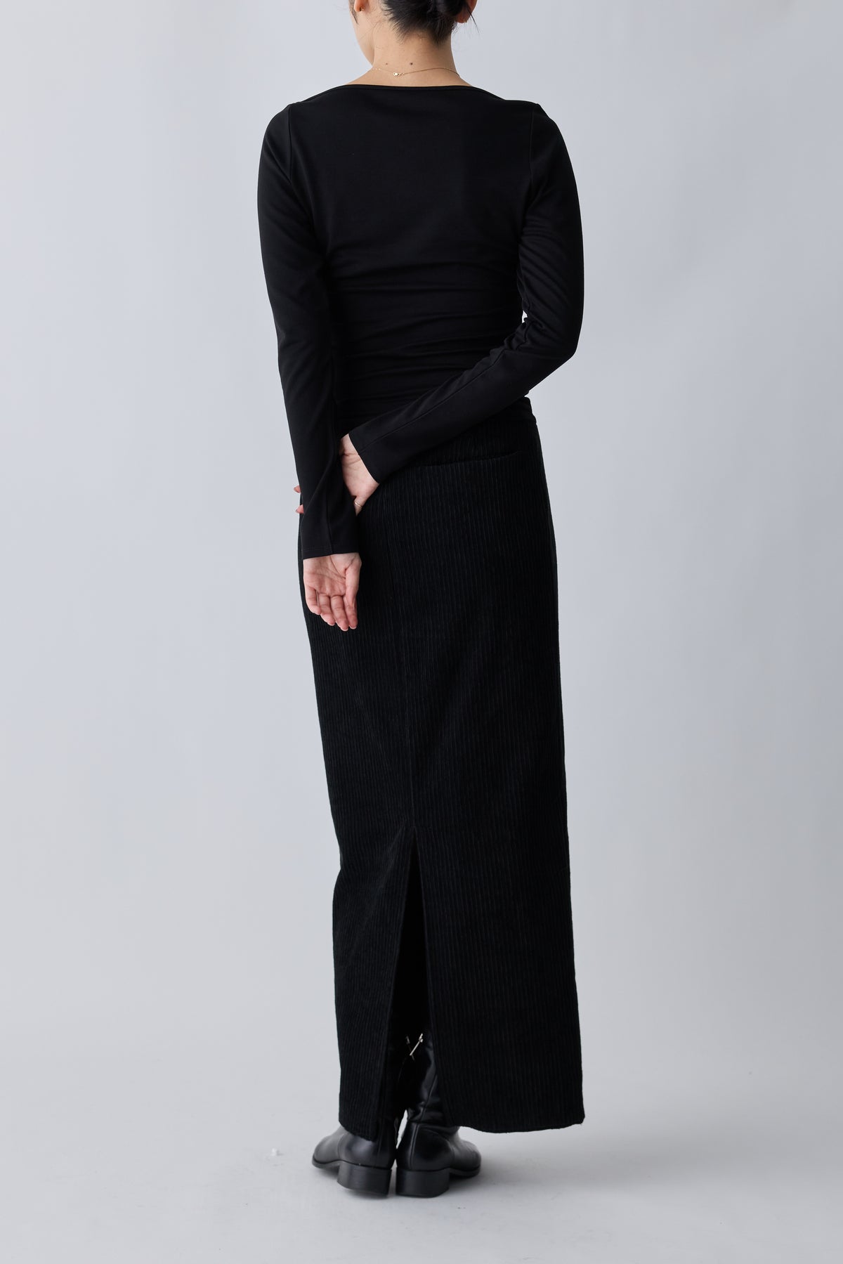 Nekkar boat neck L/S tee_black