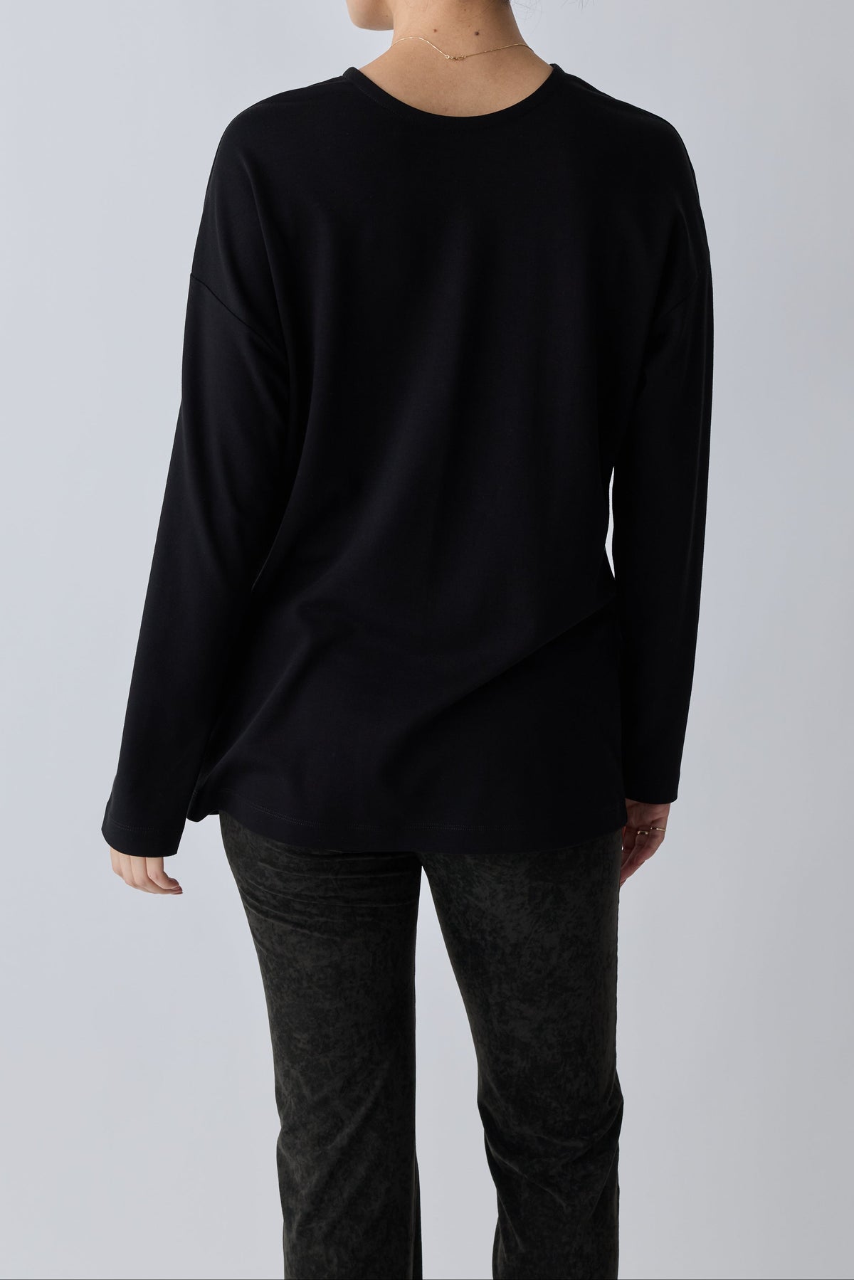 Nekkar 2way L/S tee_black