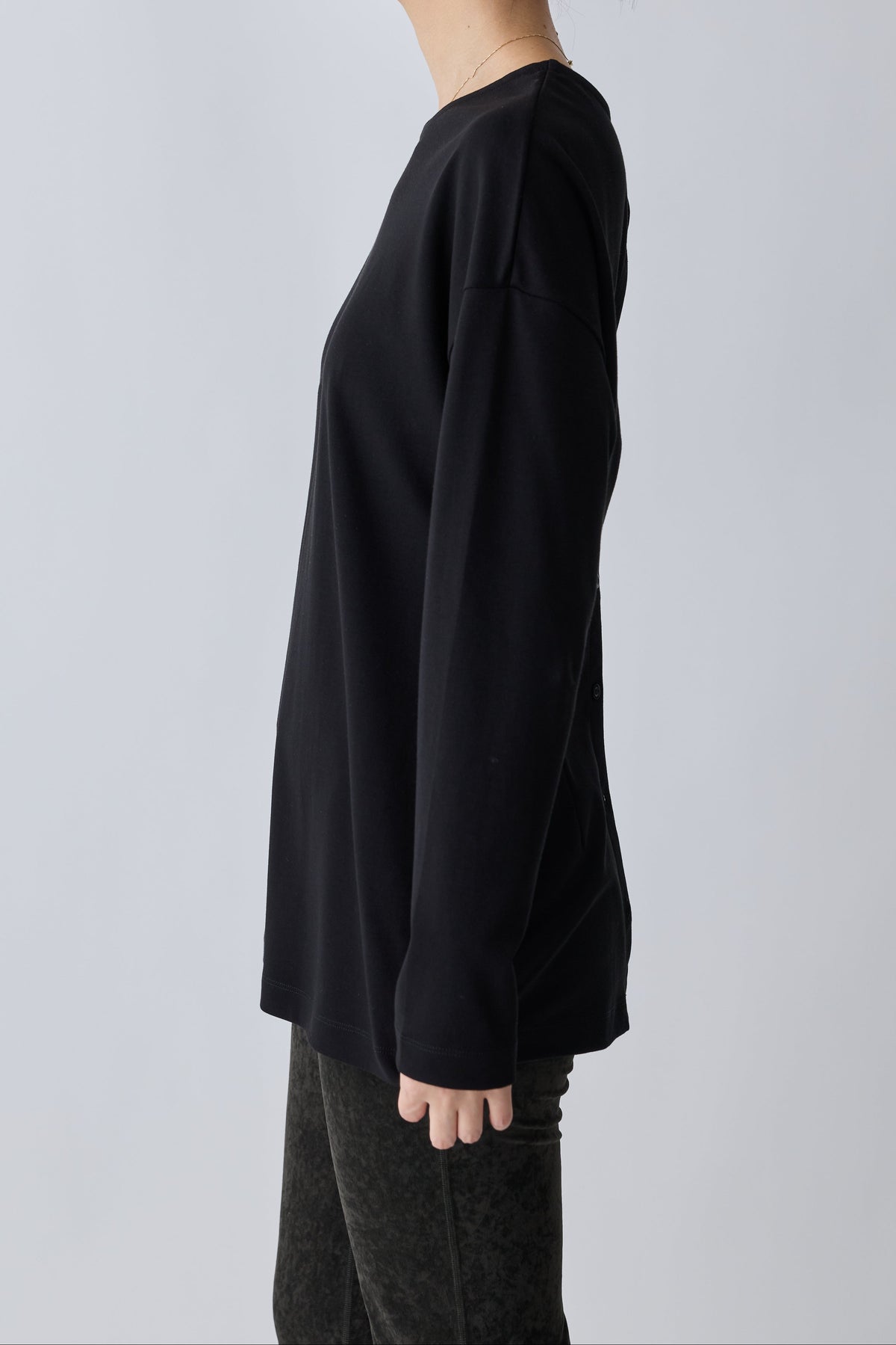 Nekkar 2way L/S tee_black