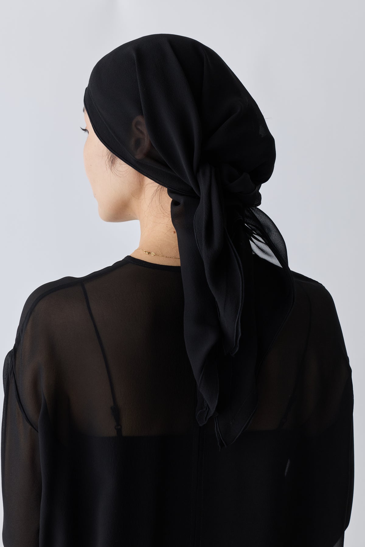 Caroli silk sheer scarf_black