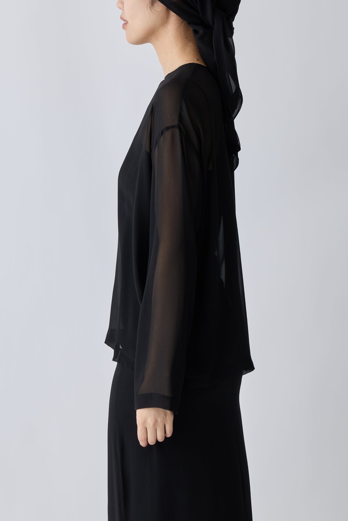 Caroli silk sheer tops_black
