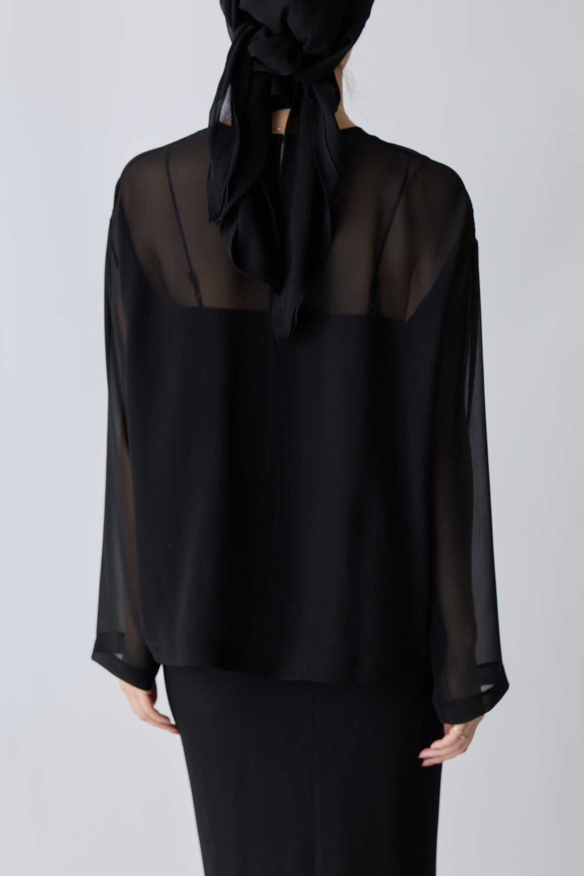 Caroli silk sheer tops_black