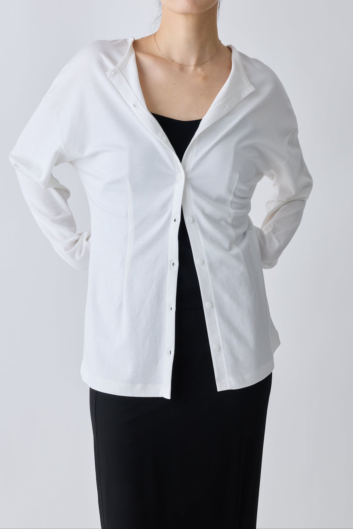 Nekkar 2way L/S tee_white