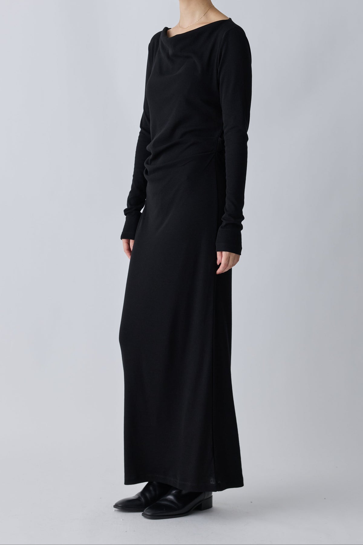 Scheat tuck dress_Black