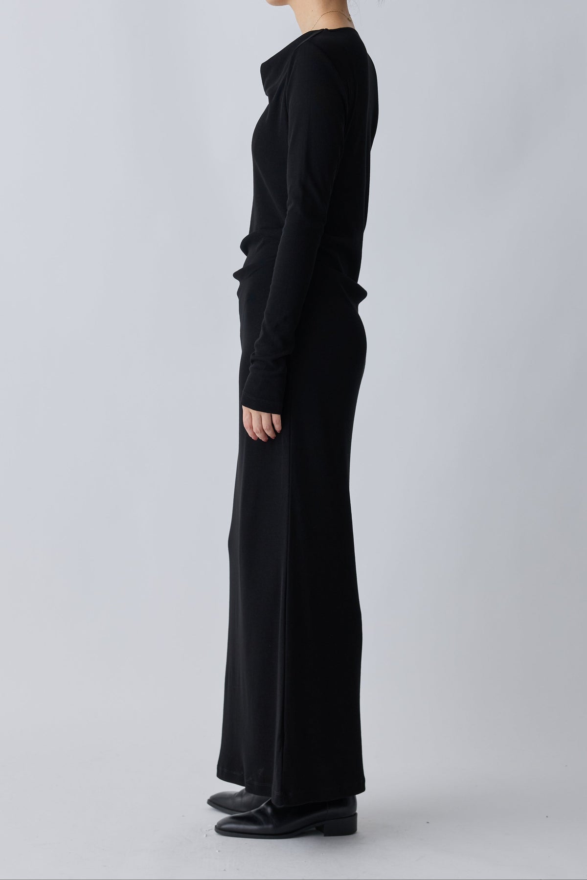 Scheat tuck dress_Black