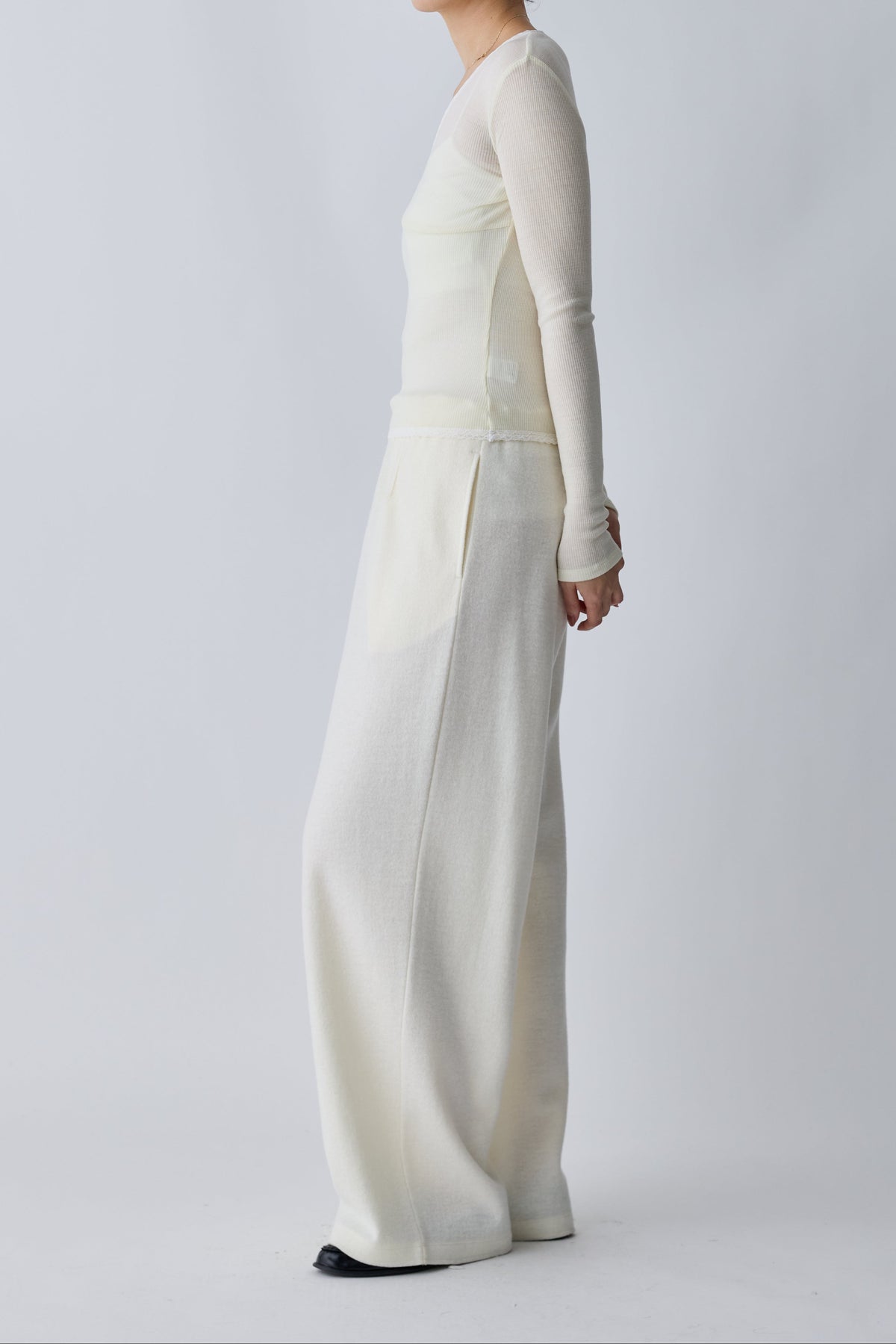 Nekkar rib tops_offwhite