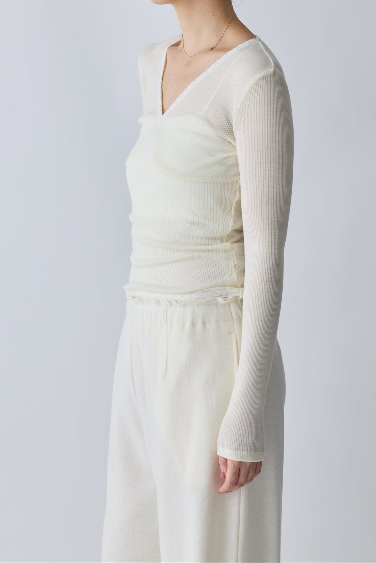 Nekkar rib tops_offwhite
