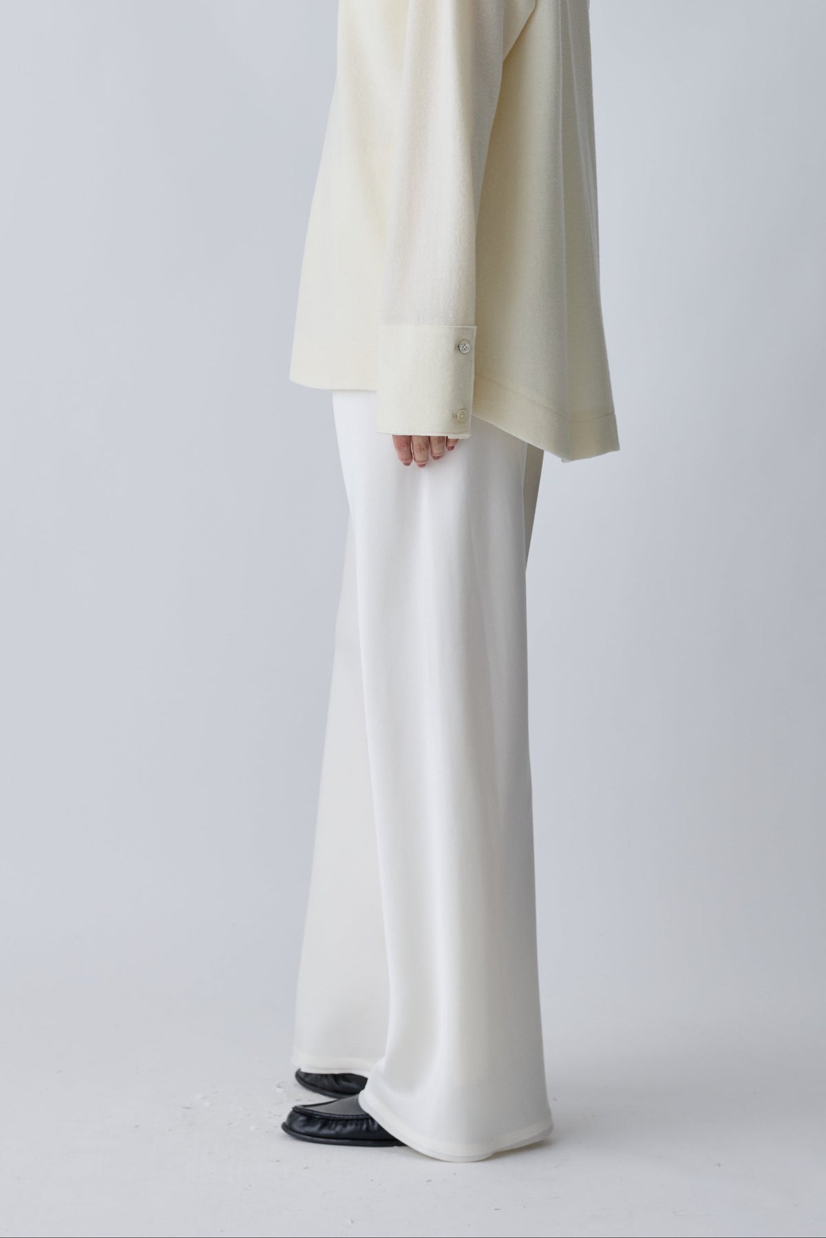 Phekda Pants_white