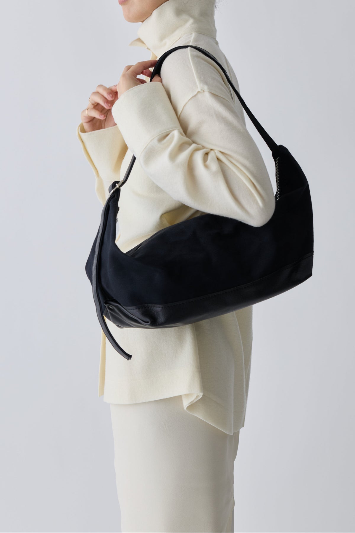 PHERE x TEMBEA BANANA TOTE_Black