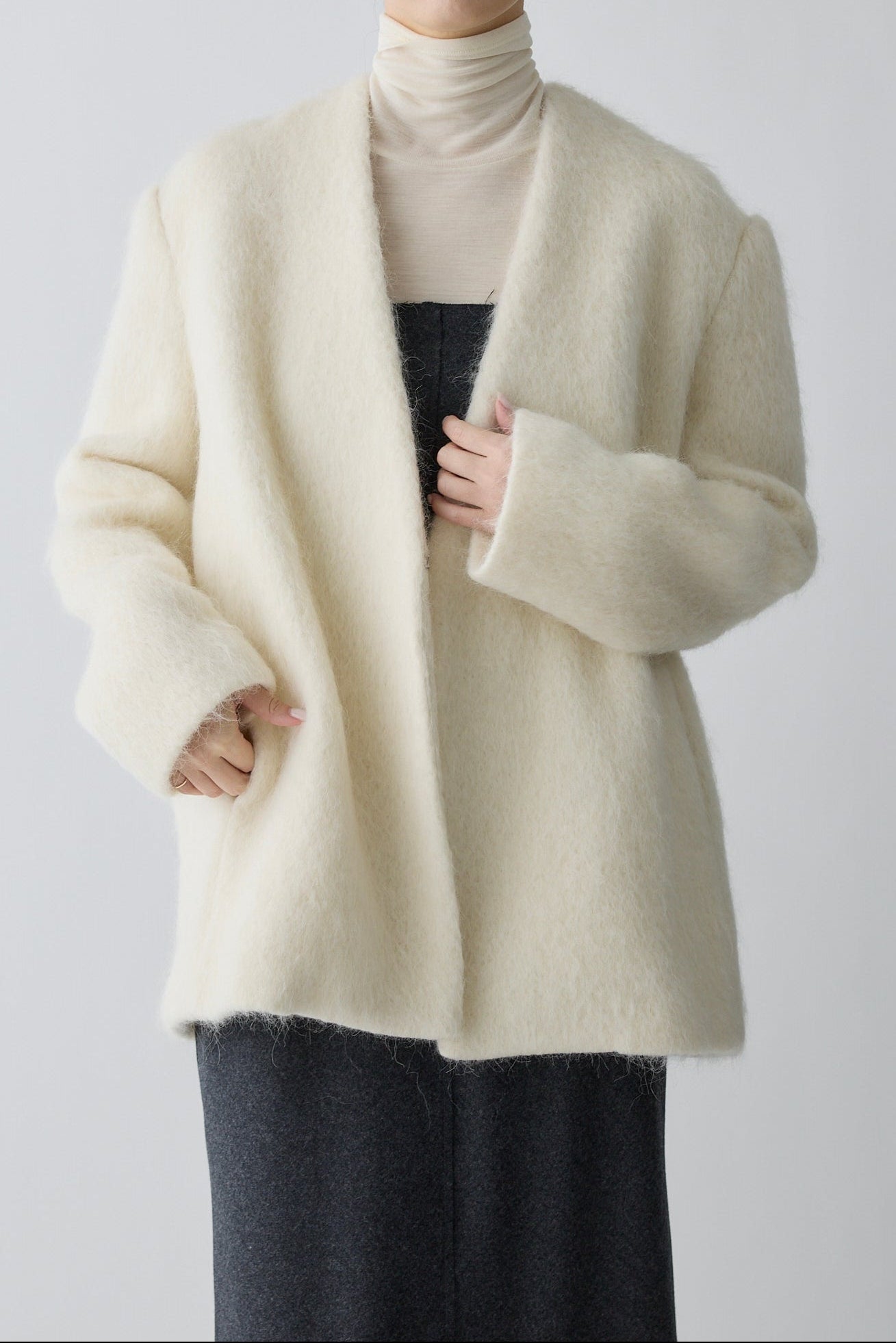 Muscae mohair short coat _ white
