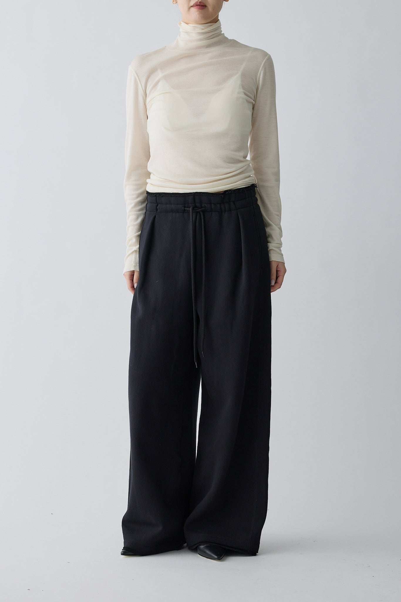 Bootis wool turtleneck tops_white