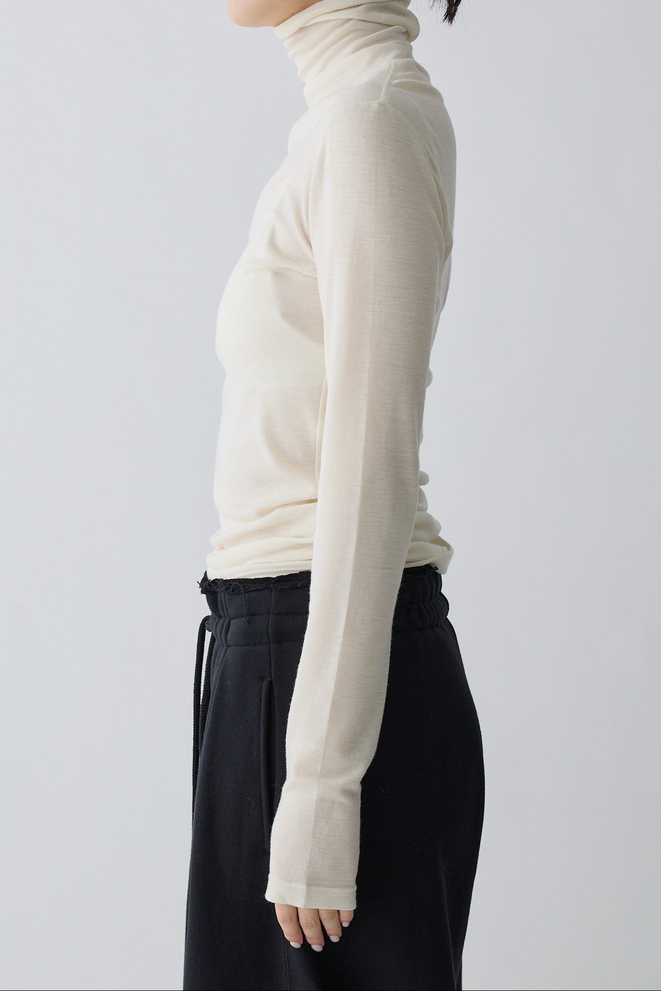 Bootis wool turtleneck tops_white
