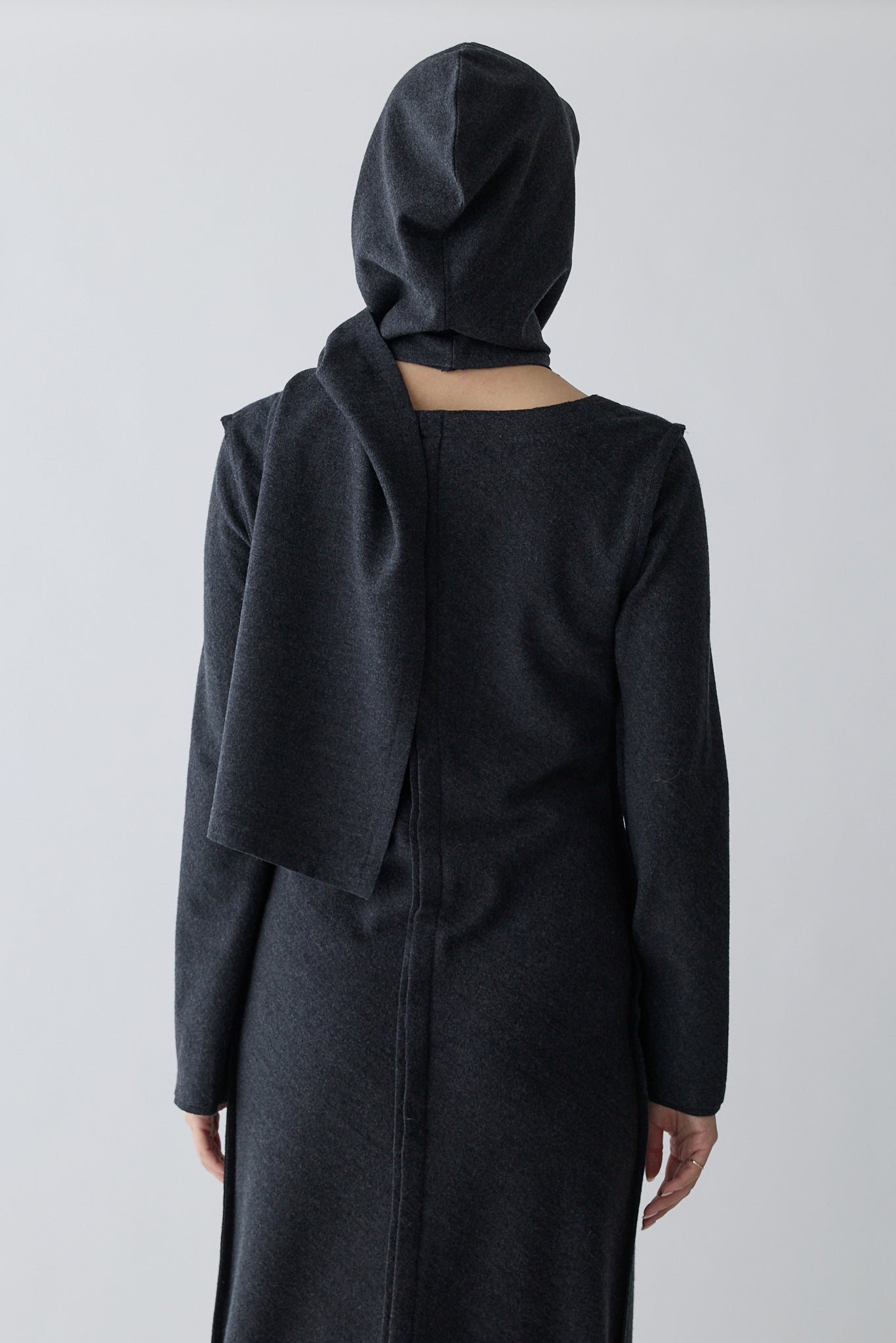 Lupi wool hooded scarf_gray
