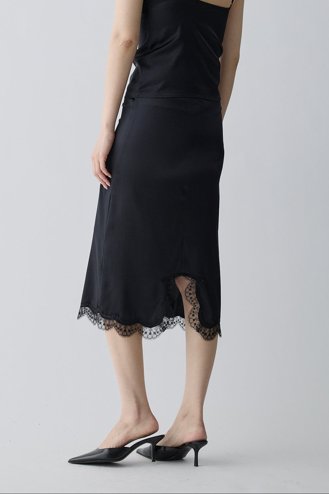 Kaus silk slip skirt_black