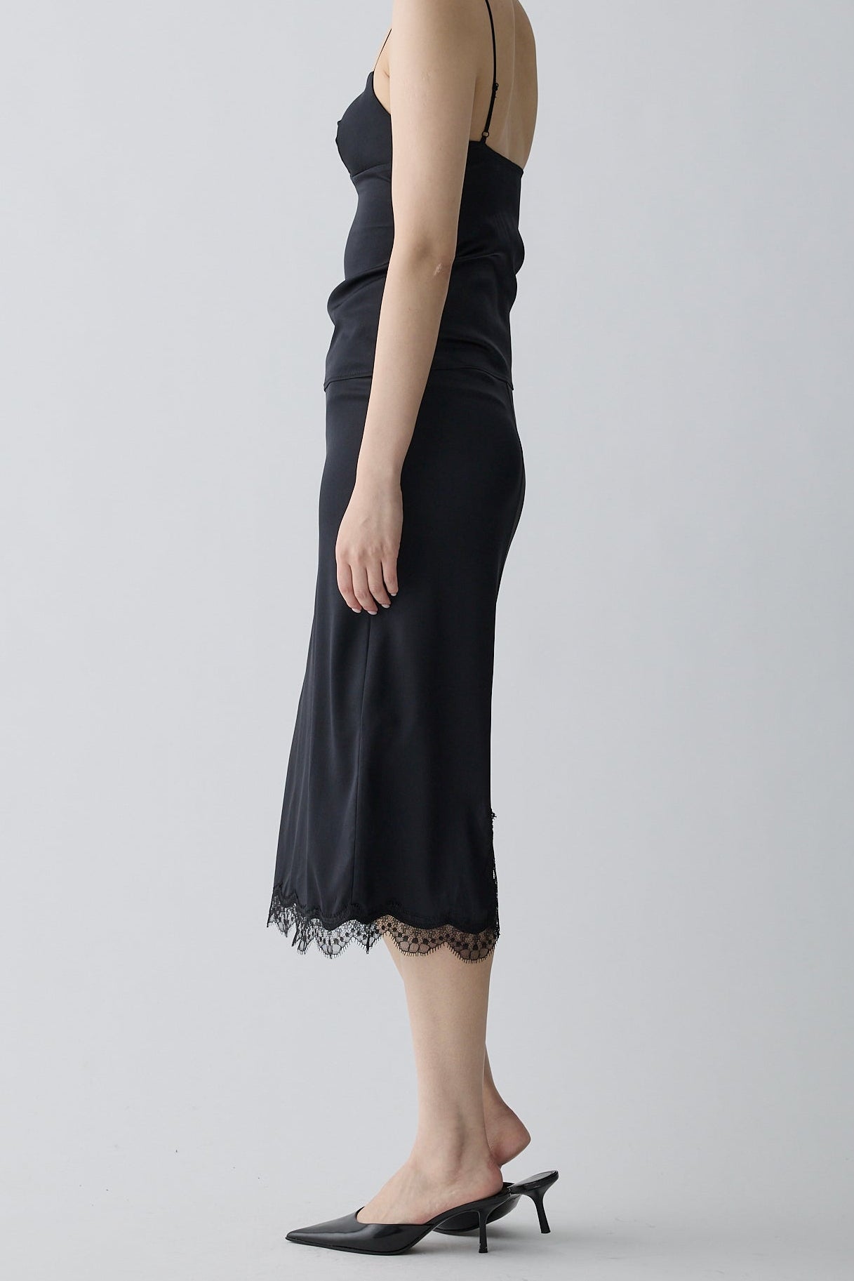 Kaus silk slip skirt_black