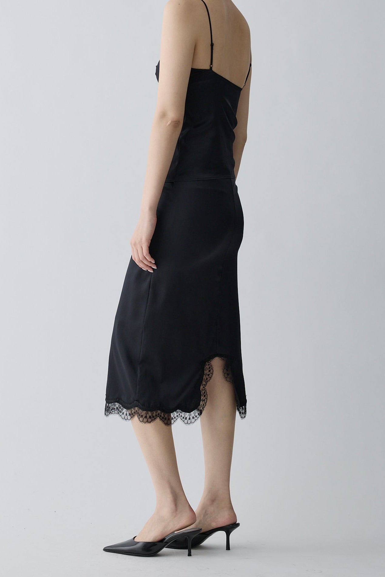 Kaus silk slip skirt_black