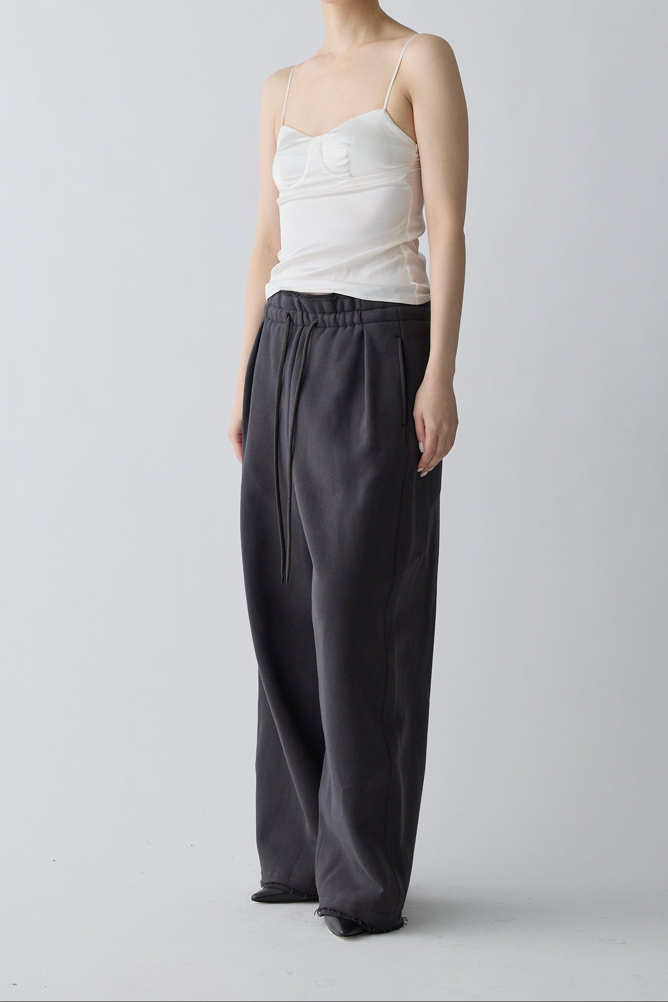 Kaus silk camisole_white