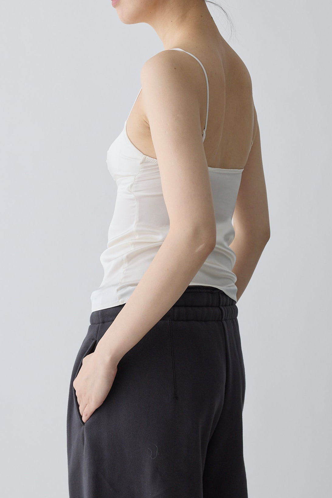 Kaus silk camisole_white